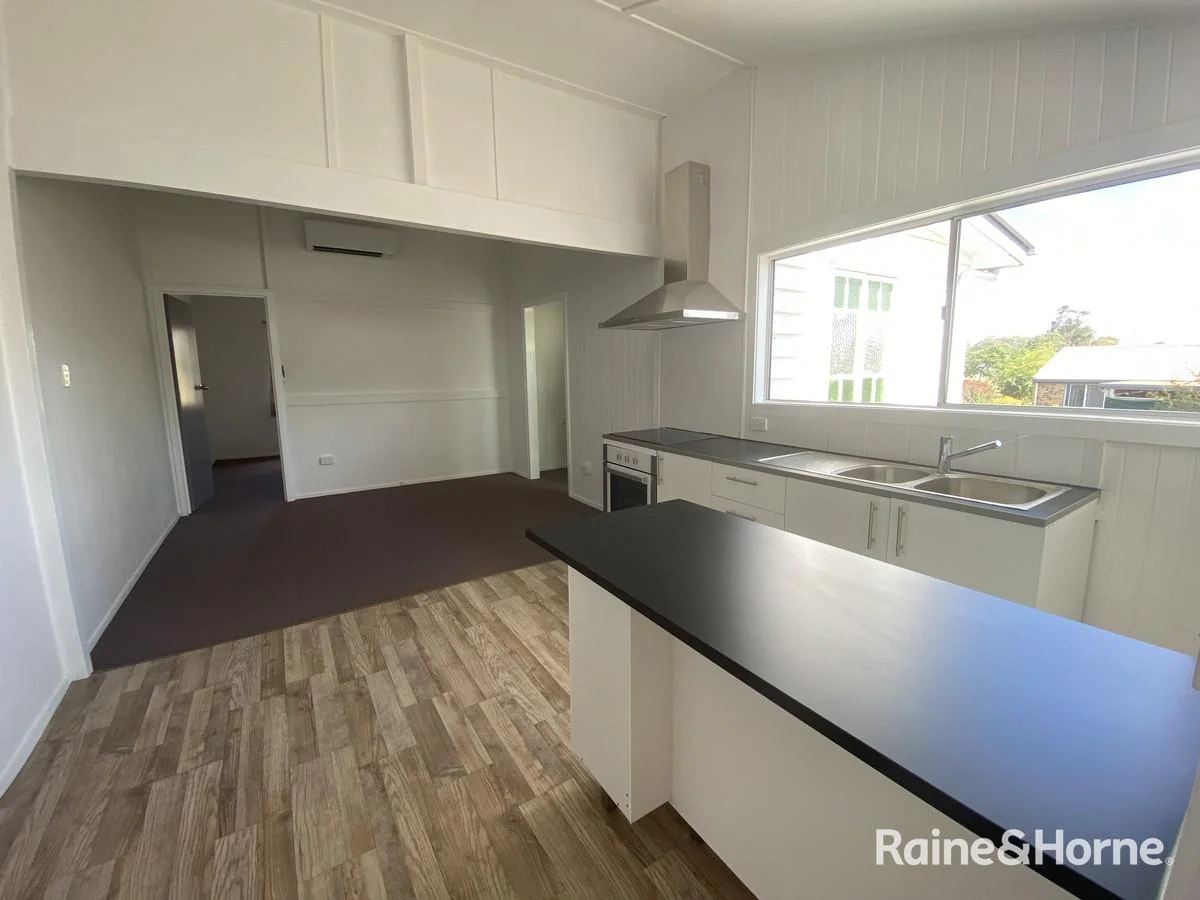 1  &  2/3 Railway Terrace - Image 2