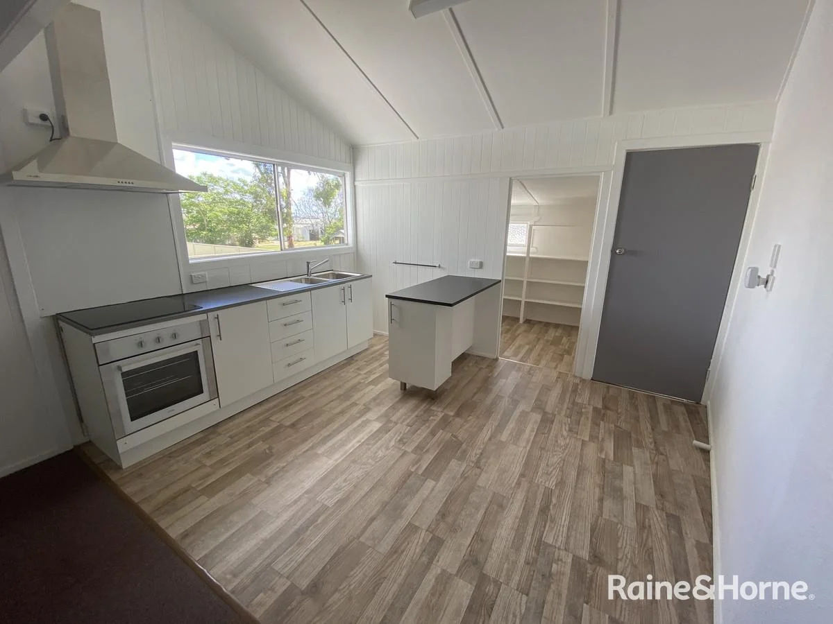 1  &  2/3 Railway Terrace - Image 3