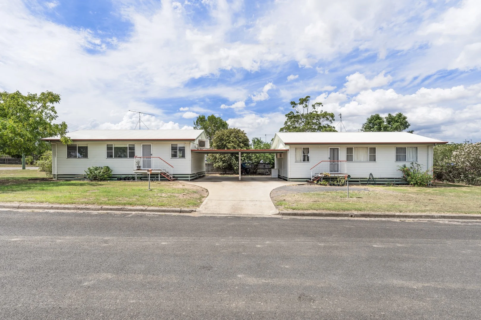 1 & 2/30 Gillespie Street (1/1)