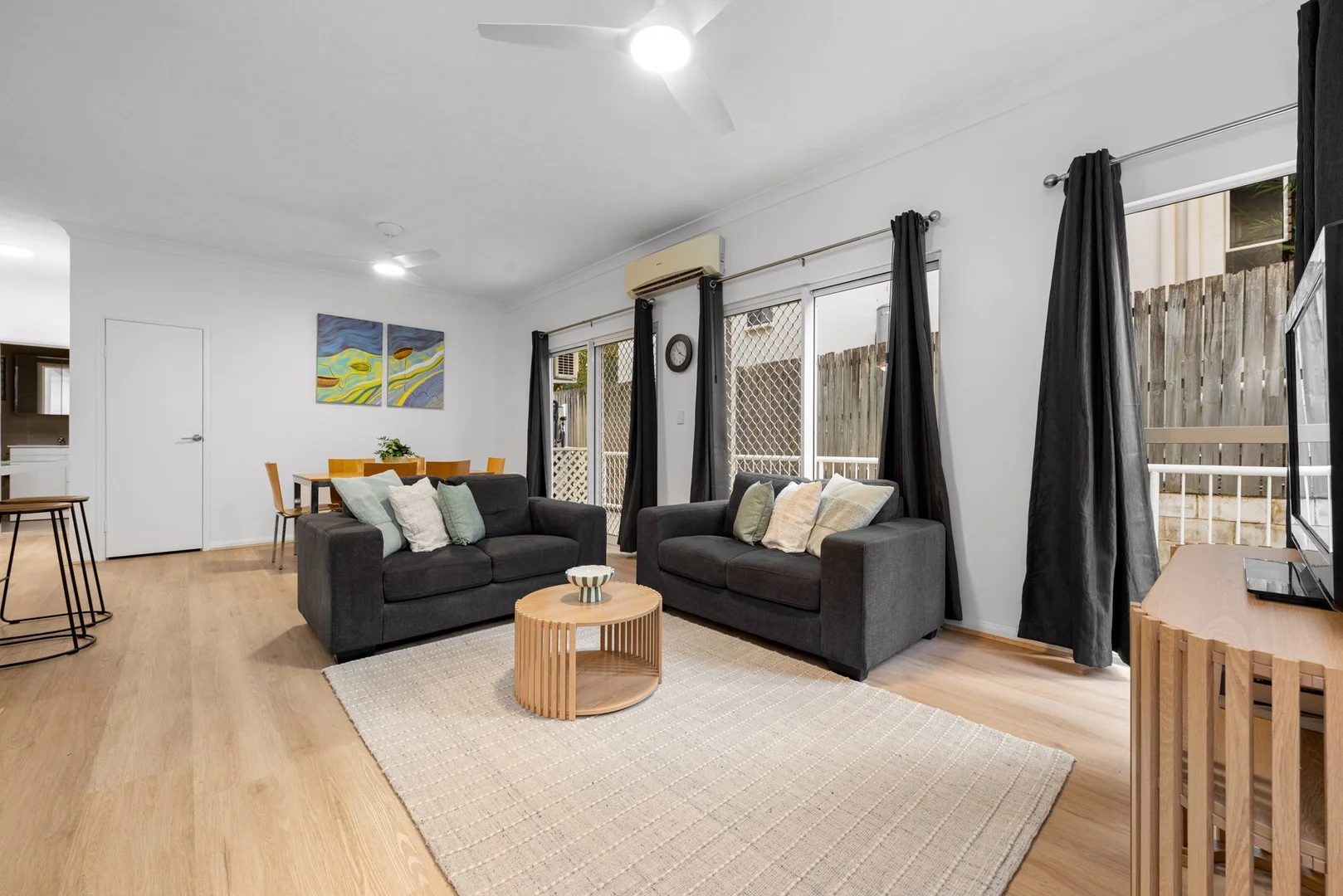 1/105 Sir Fred Schonell Drive (1/14)