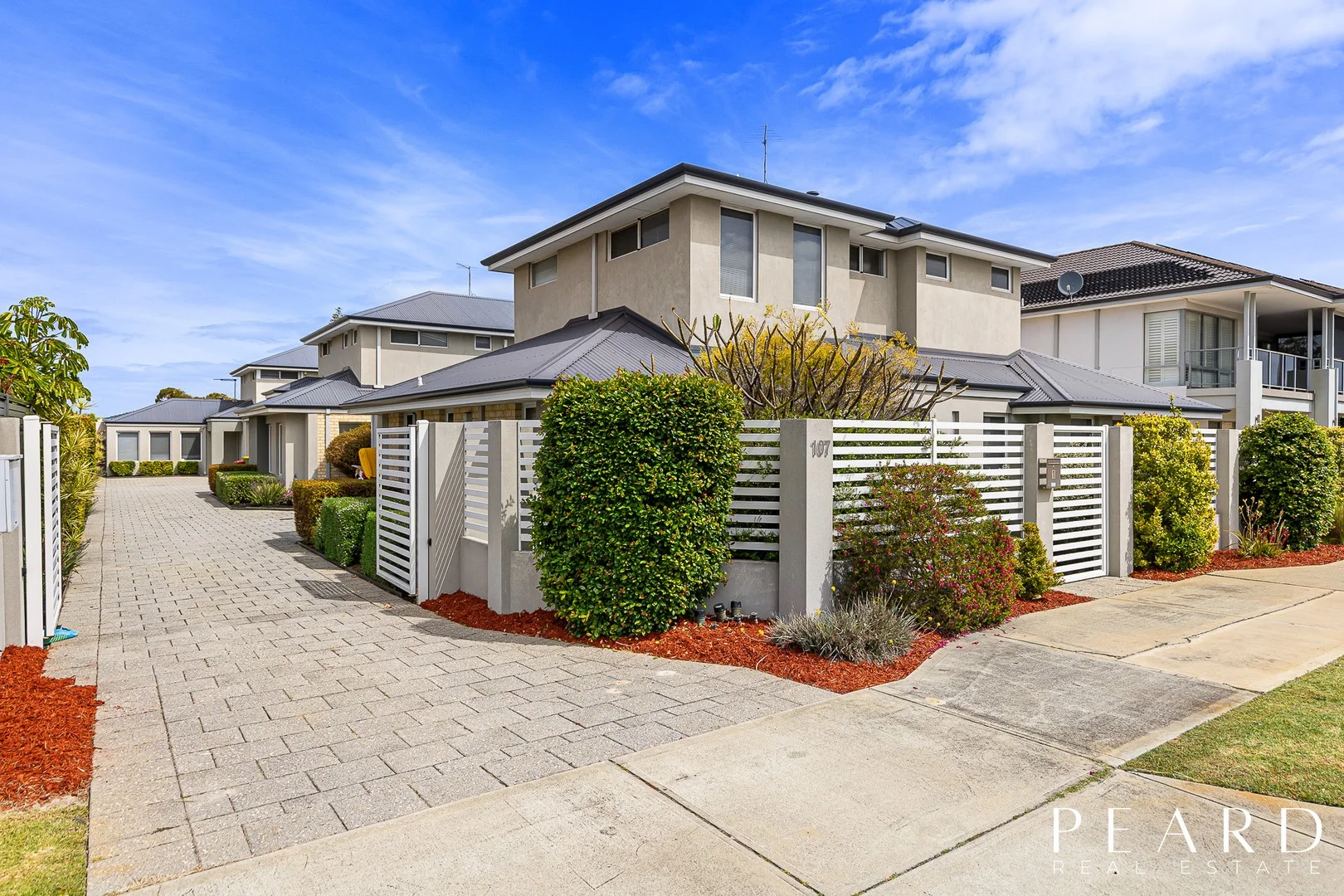 1/107 Parkin Street (1/20)