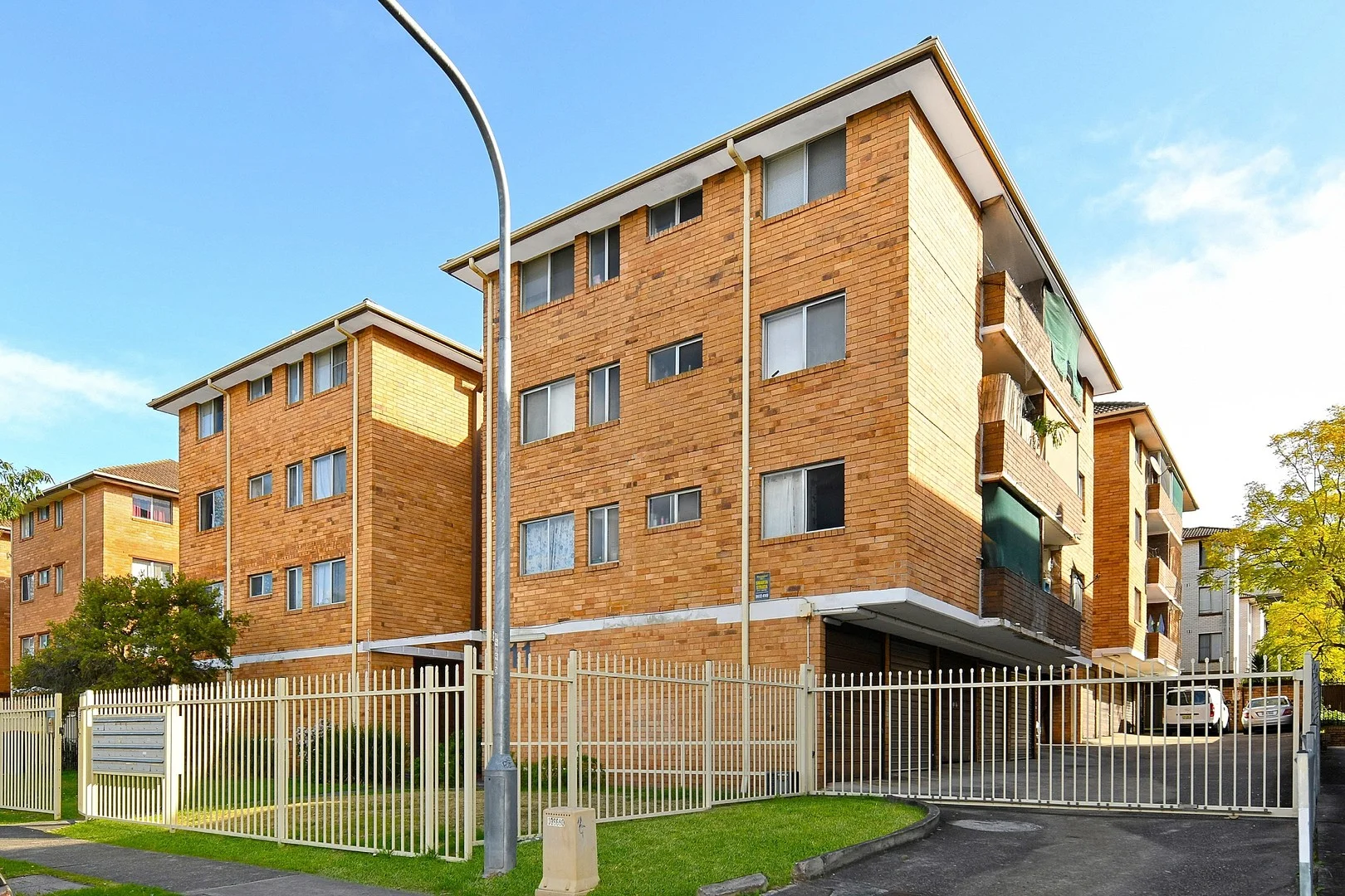 1/11 Forbes Street (1/8)