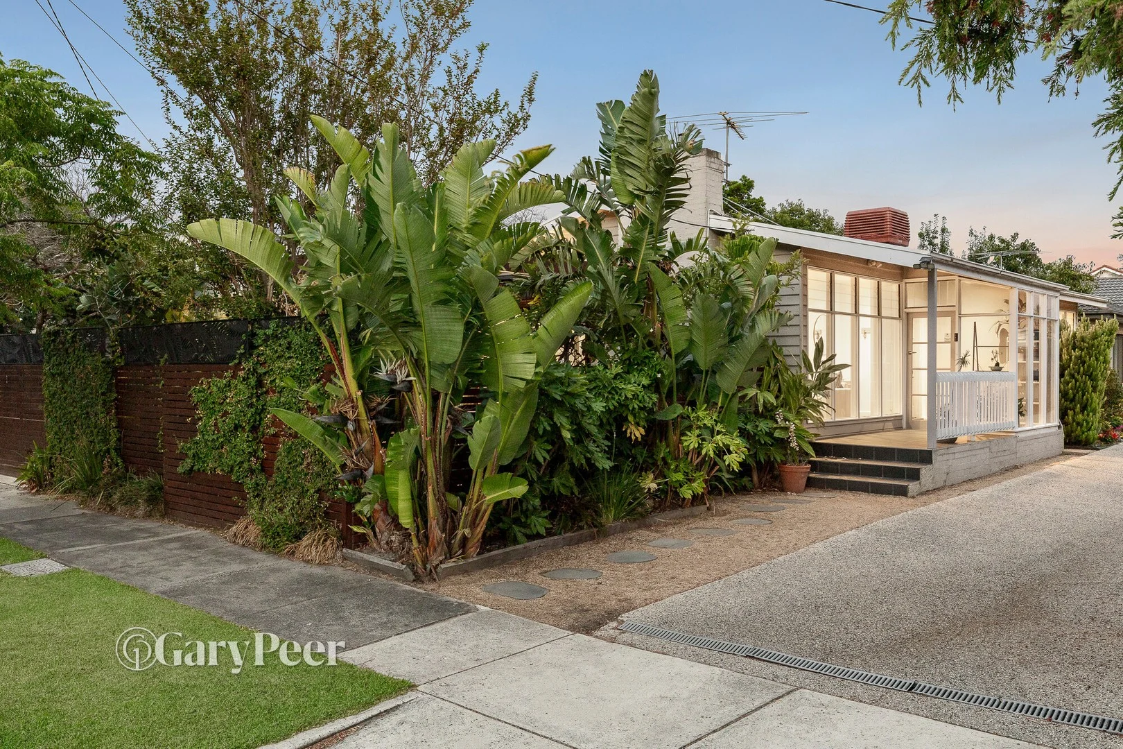 1/14 Milford Street (1/11)