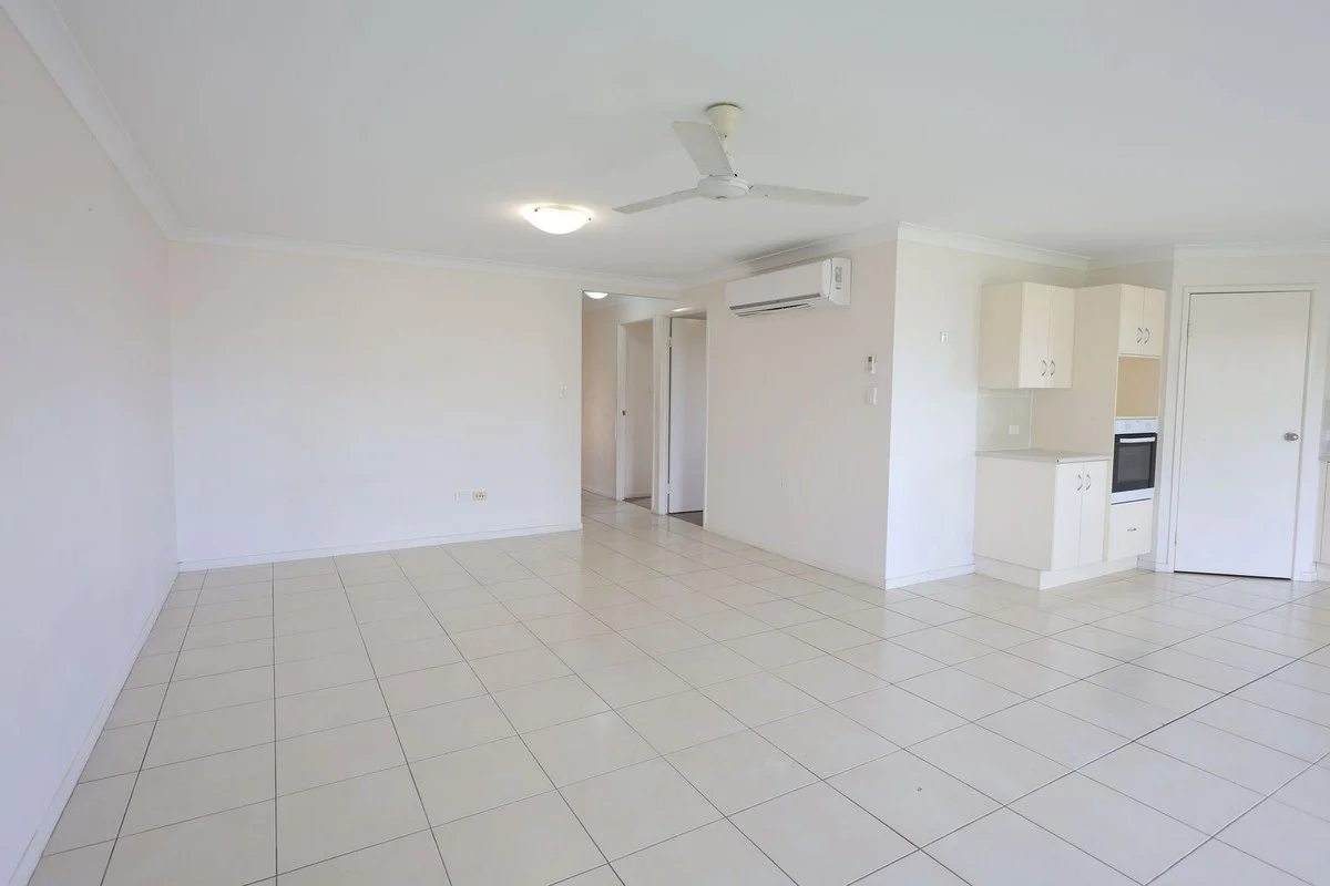 1/21 John Oxley Drive - Image 2