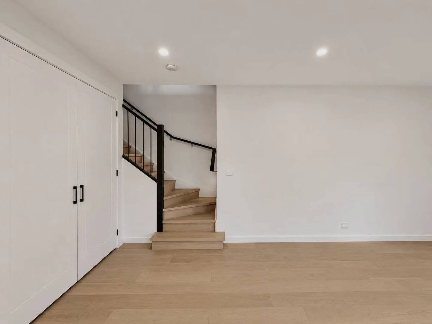 1/27 Alfred Grove - Image 3