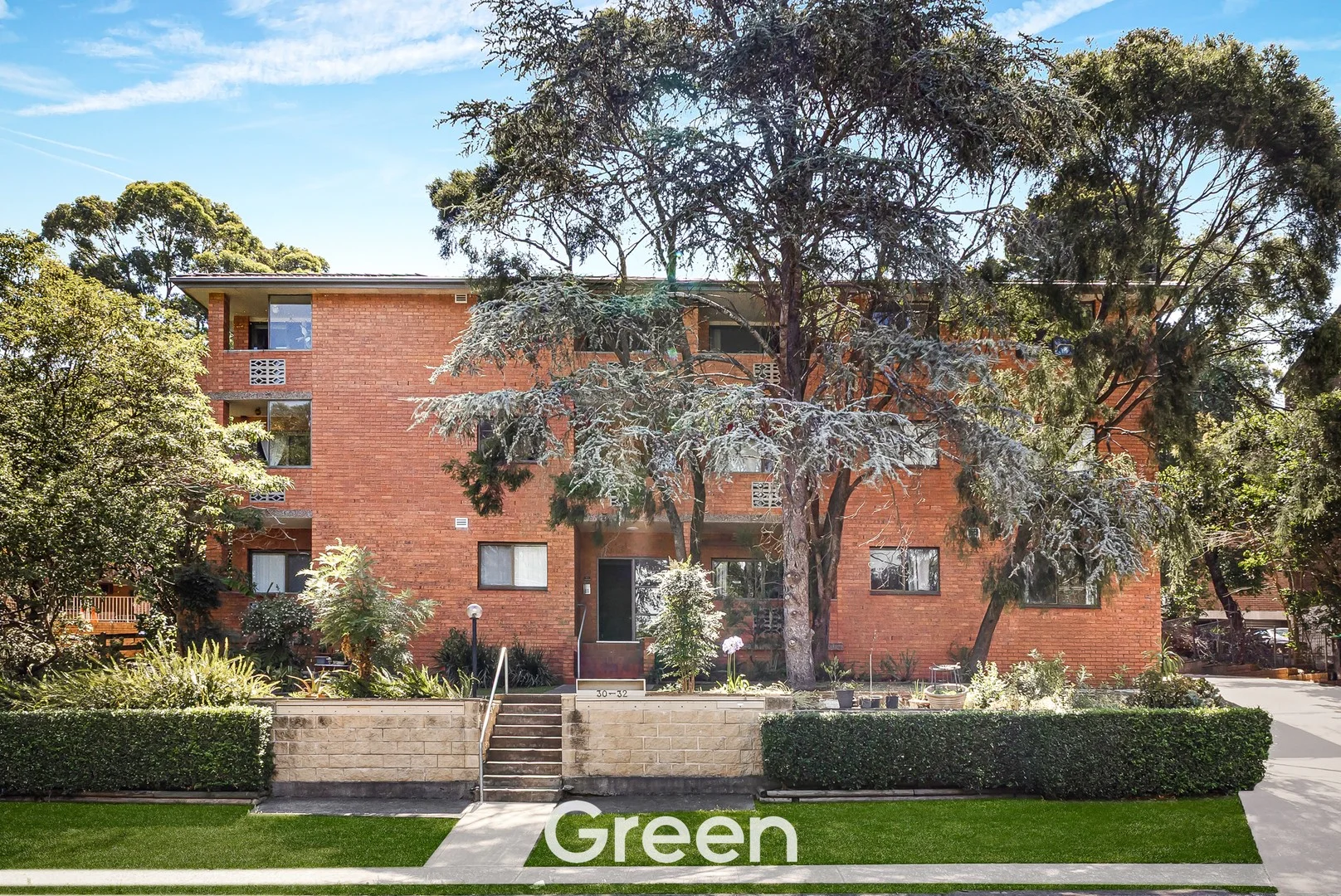1/30-32 Doomben Avenue (1/11)