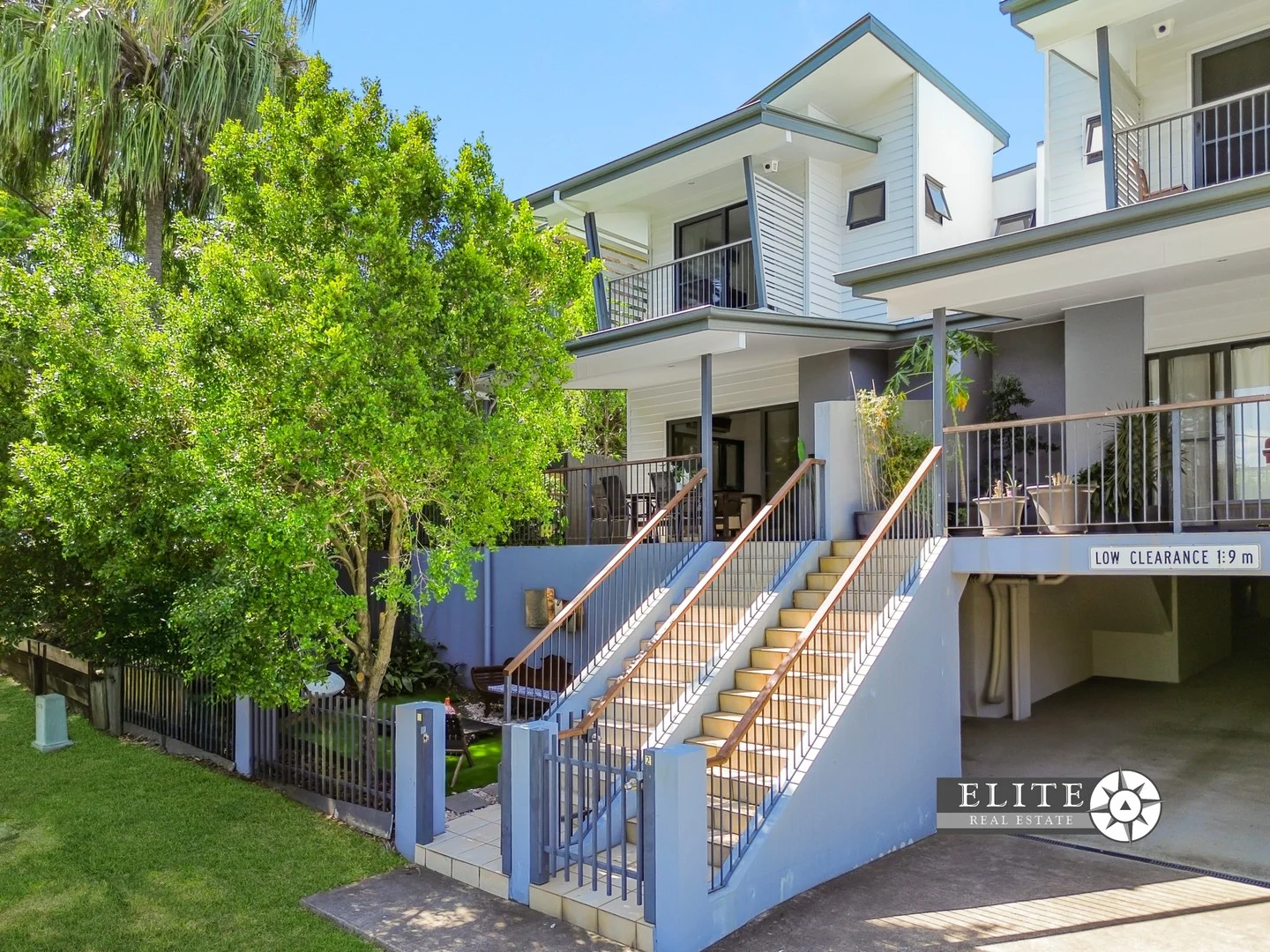 1/30 Depper Street (1/24)