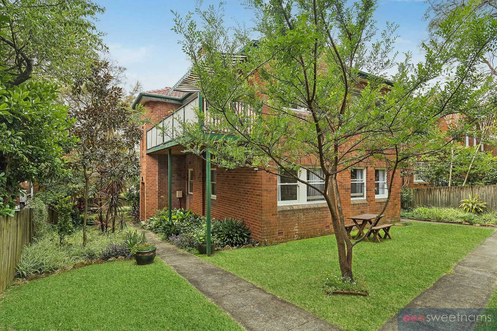 1/34 Grasmere Road (1/12)