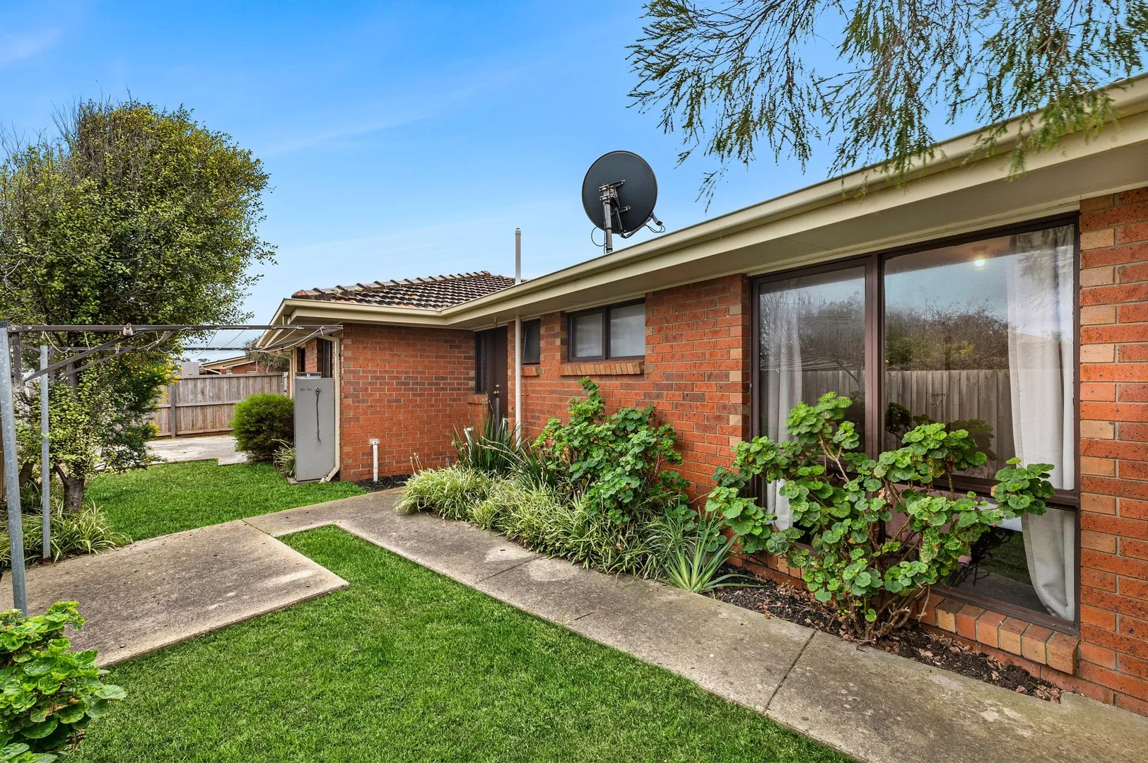 1/4 Dolphin Court - Image 5