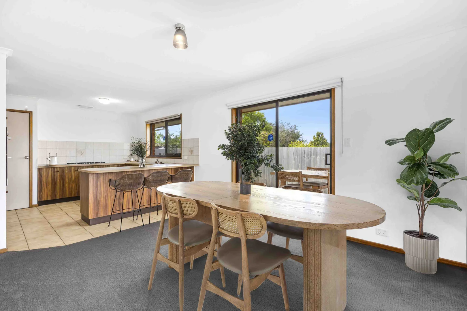 1/4 Dolphin Court - Image 2