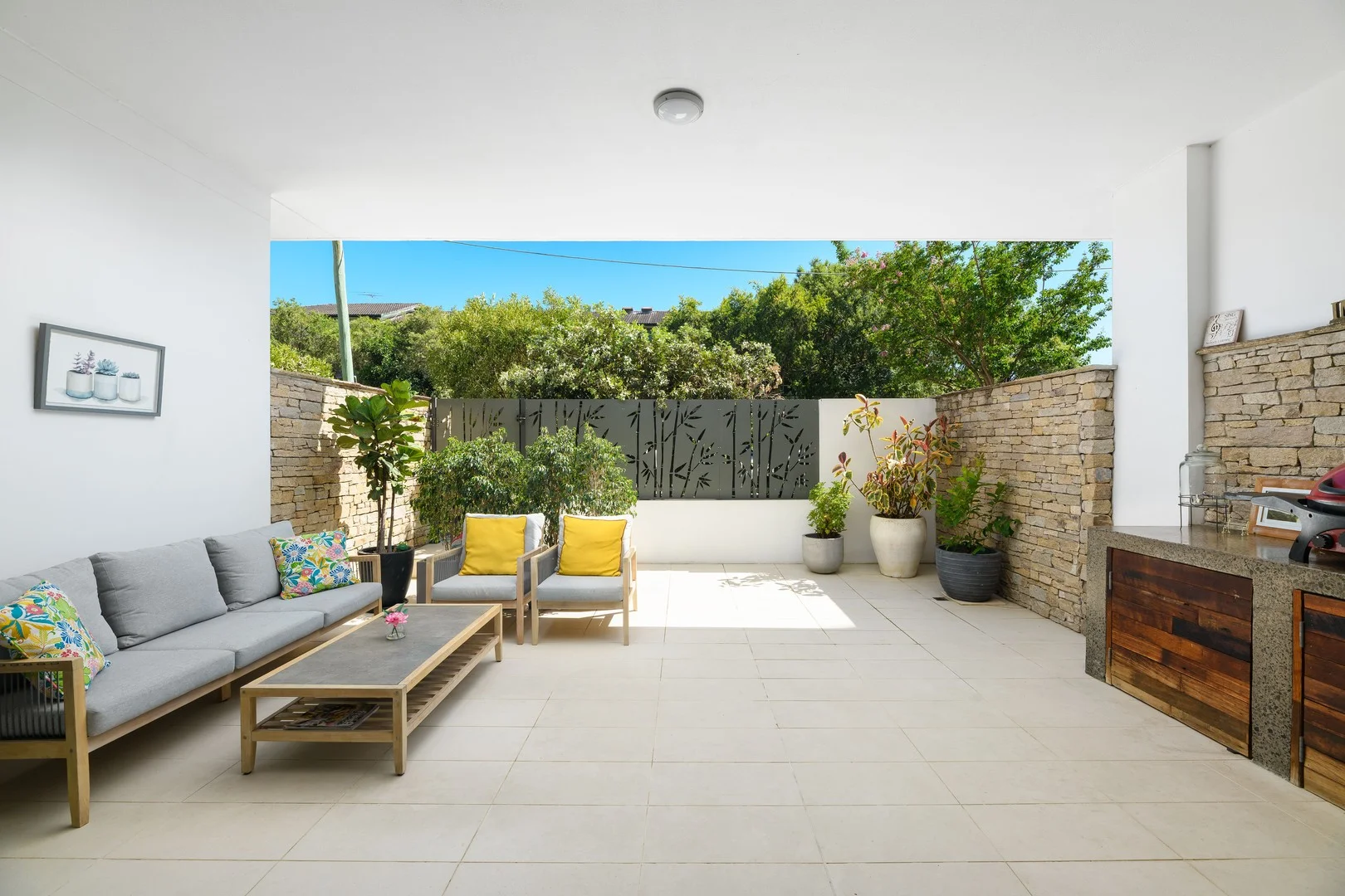 1/4 Warburton Street (1/8)
