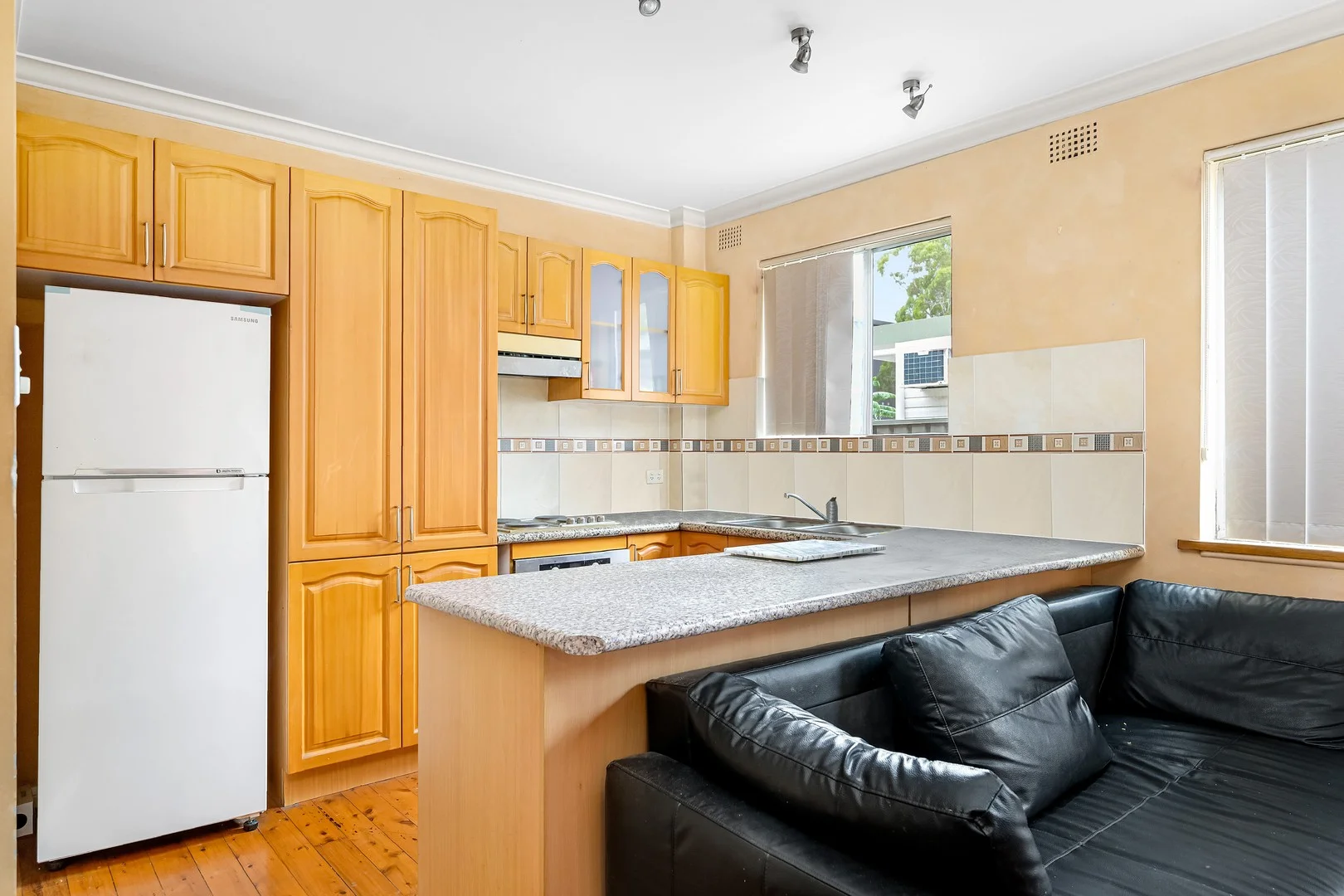 1/43 Aurelia Street (1/6)