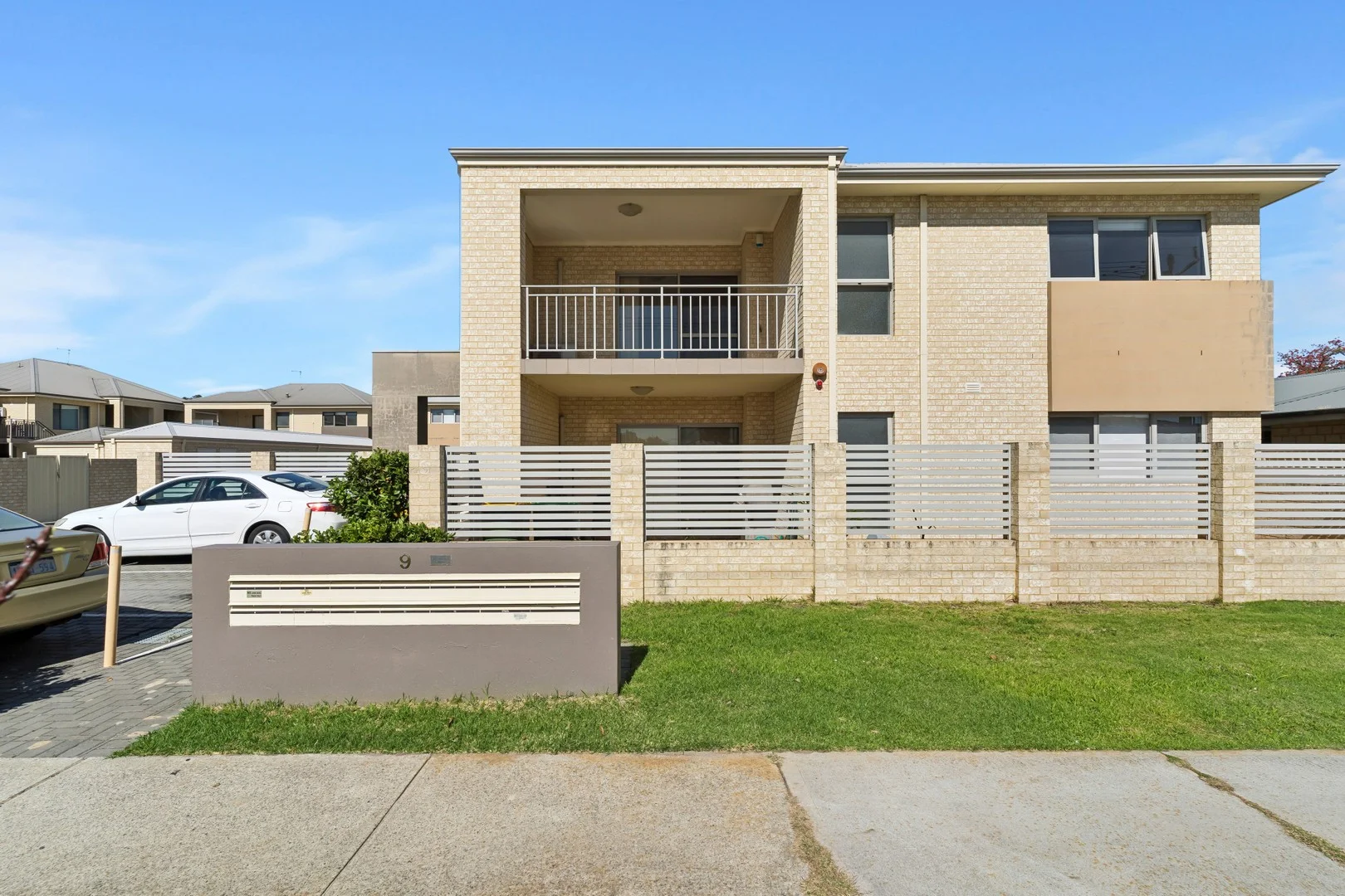 1/9 Redcliffe Street (1/25)