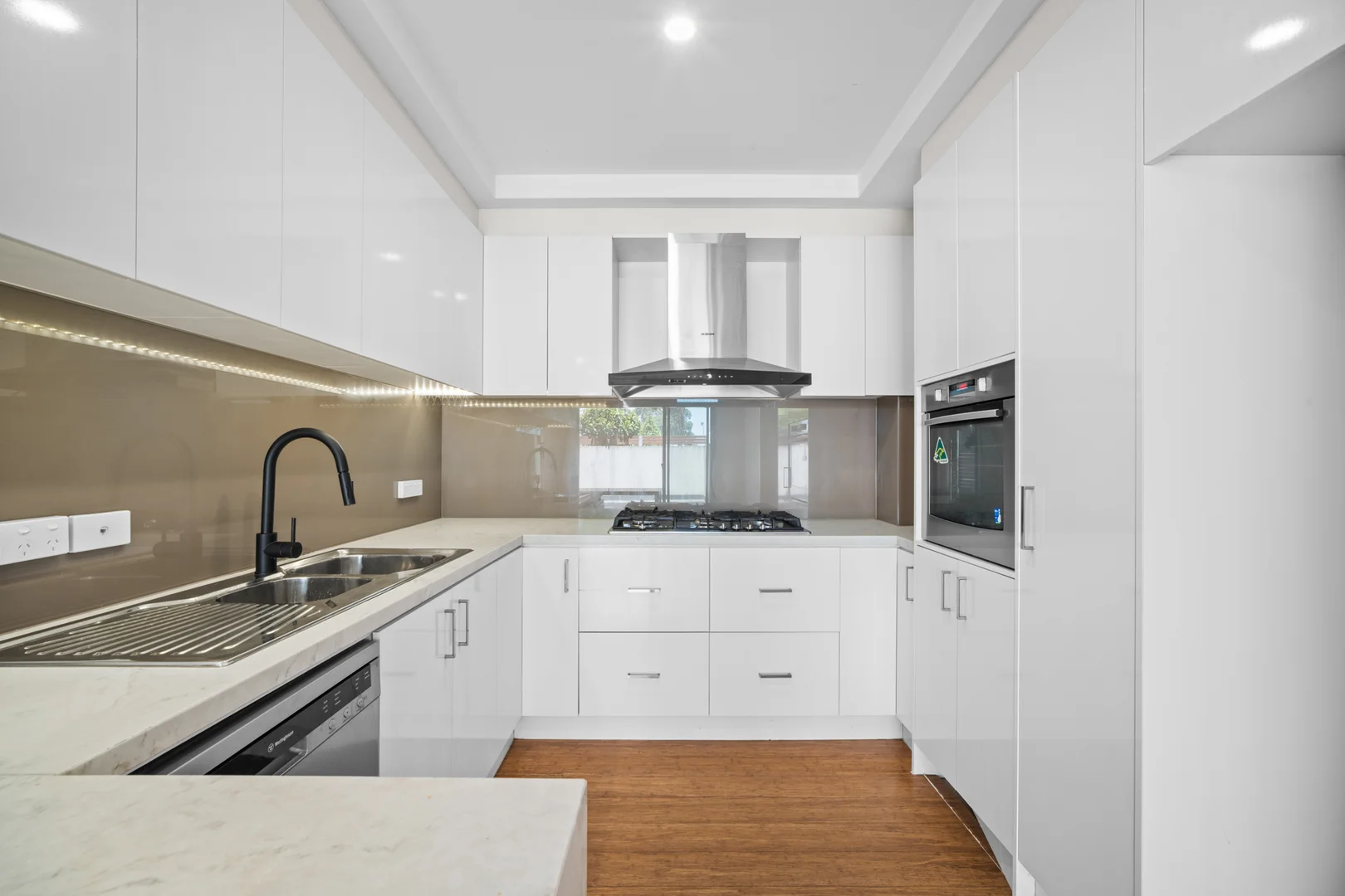 1/927 Doncaster Road - Image 5