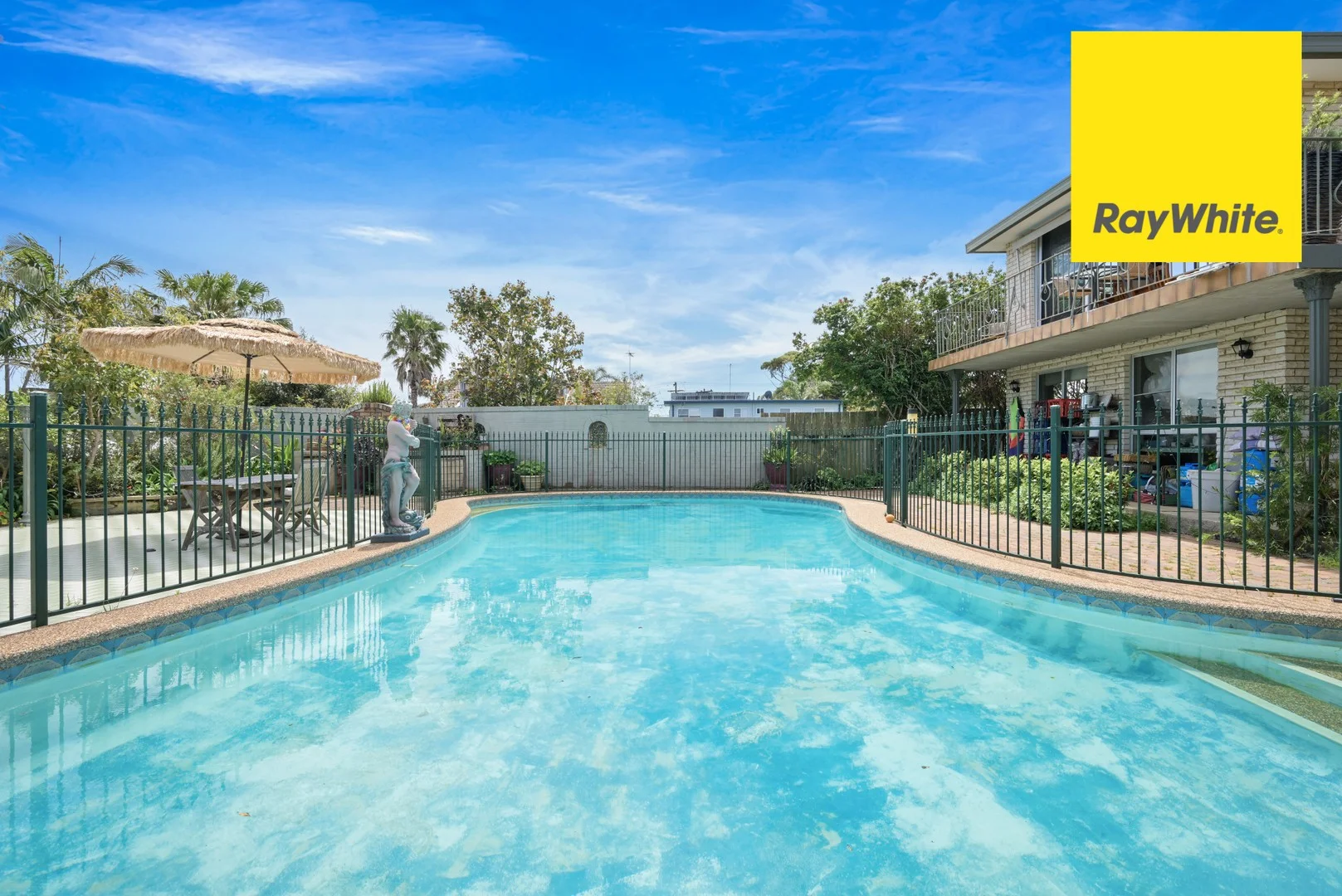 1 Beachcomber Avenue (1/23)
