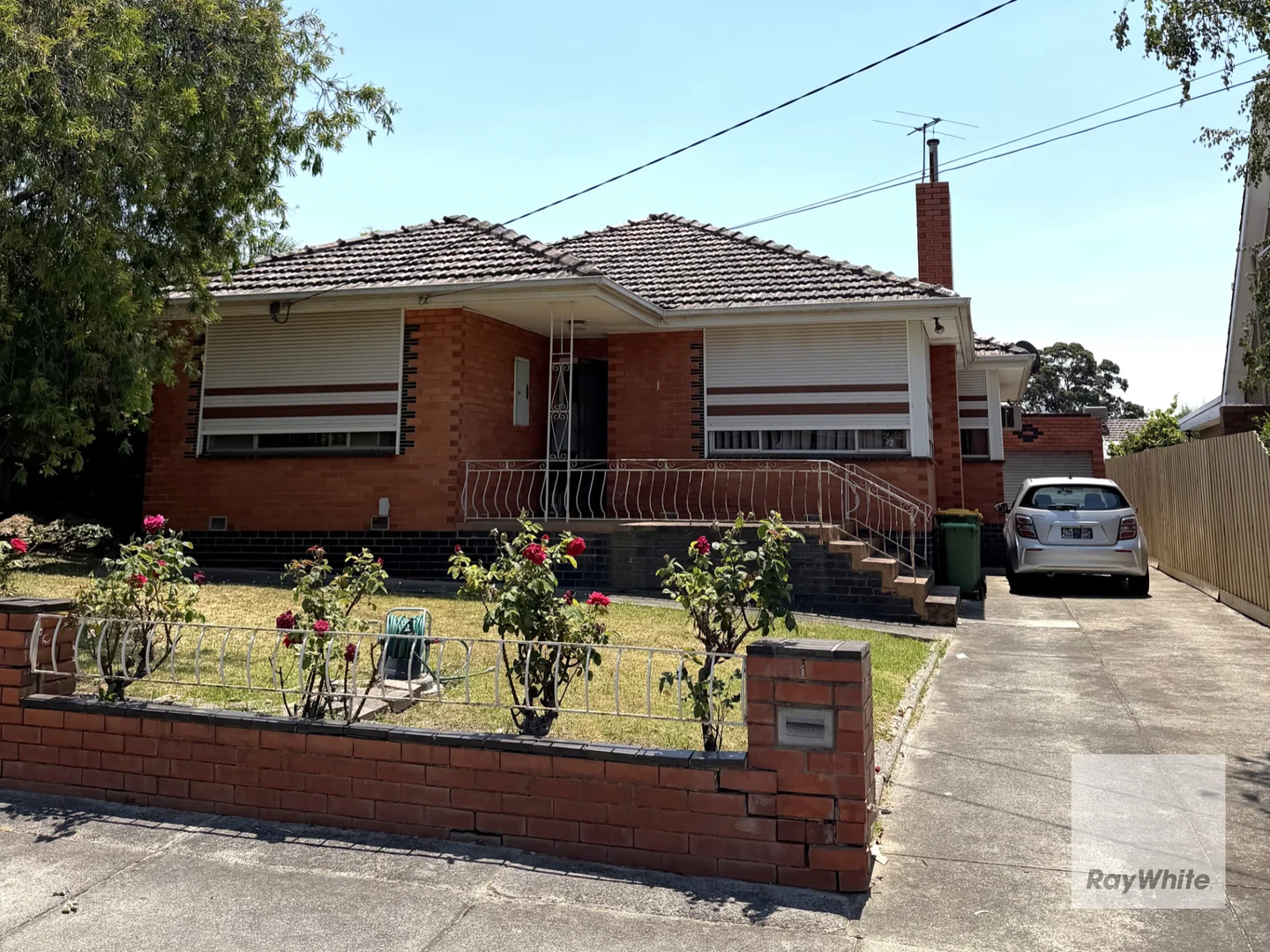 1 Bernard Crescent (1/1)