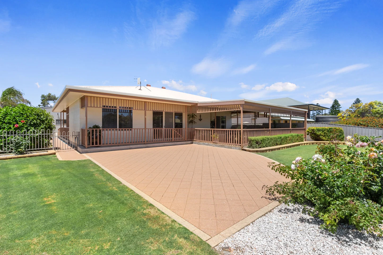 1 Capella Court - Image 4