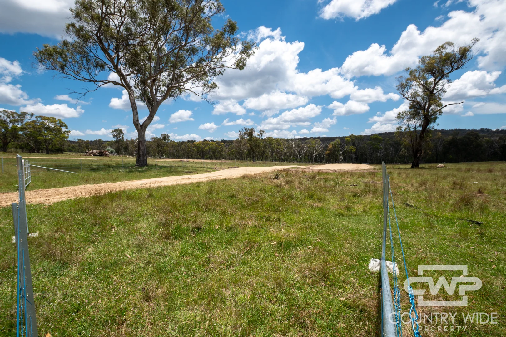 1 Cemetery Rd - Image 5