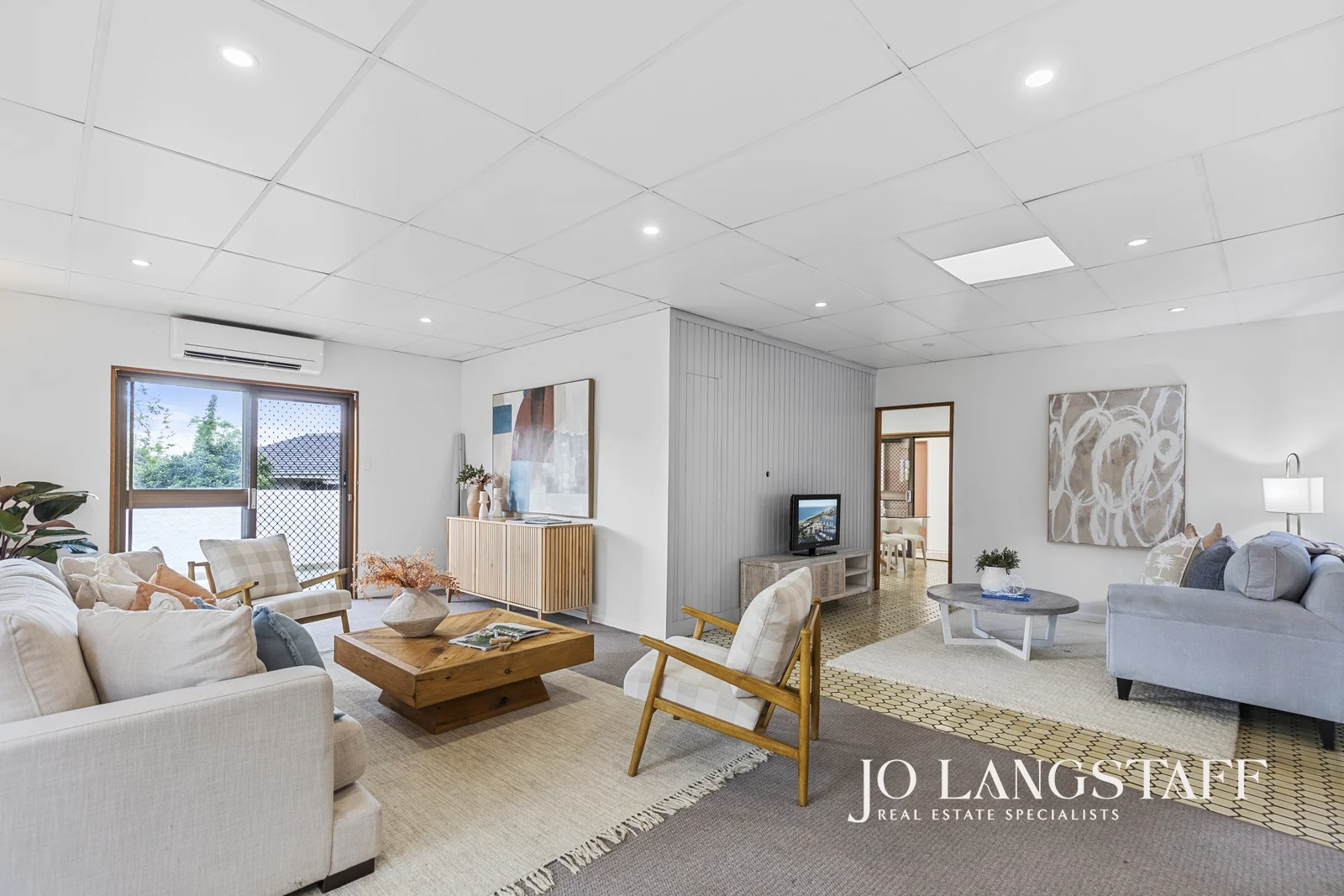 1 Crestview Street (1/1)