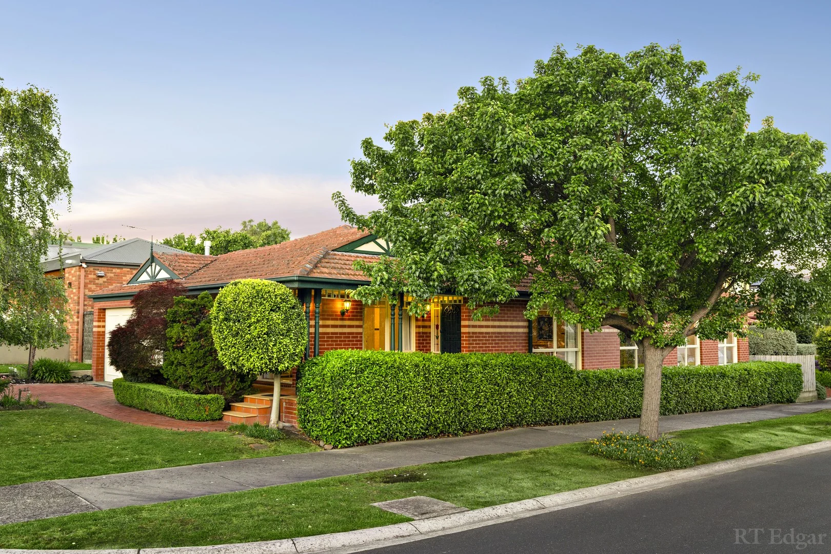 1 Devere Gardens (1/1)