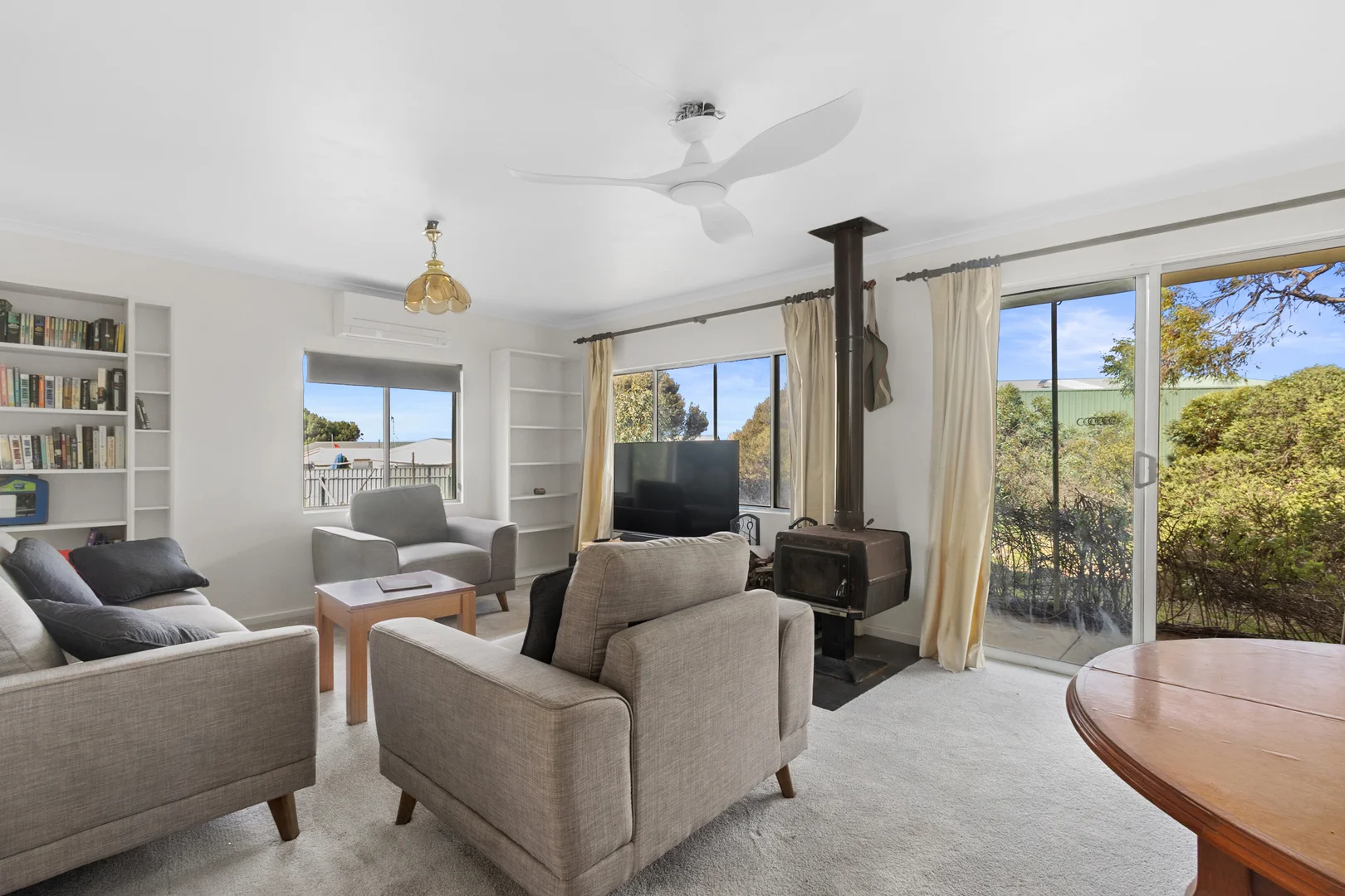 1 Endeavour Drive - Image 3