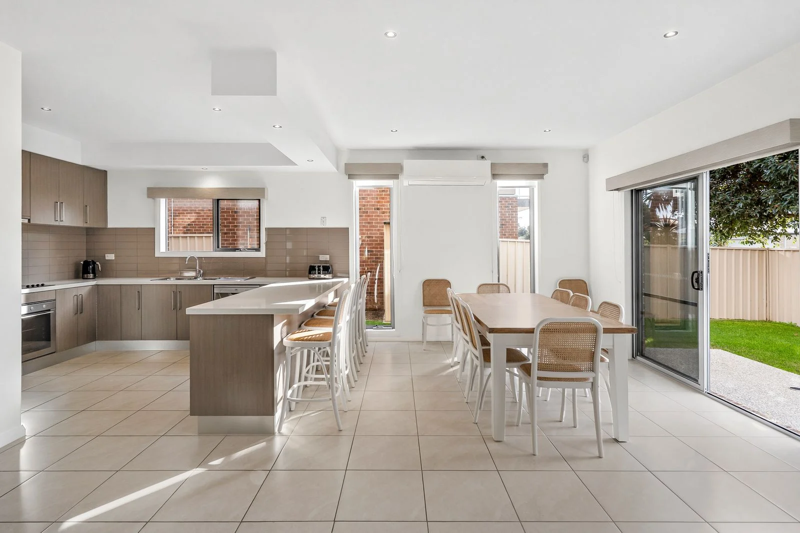 1 Gibson Grove - Image 2