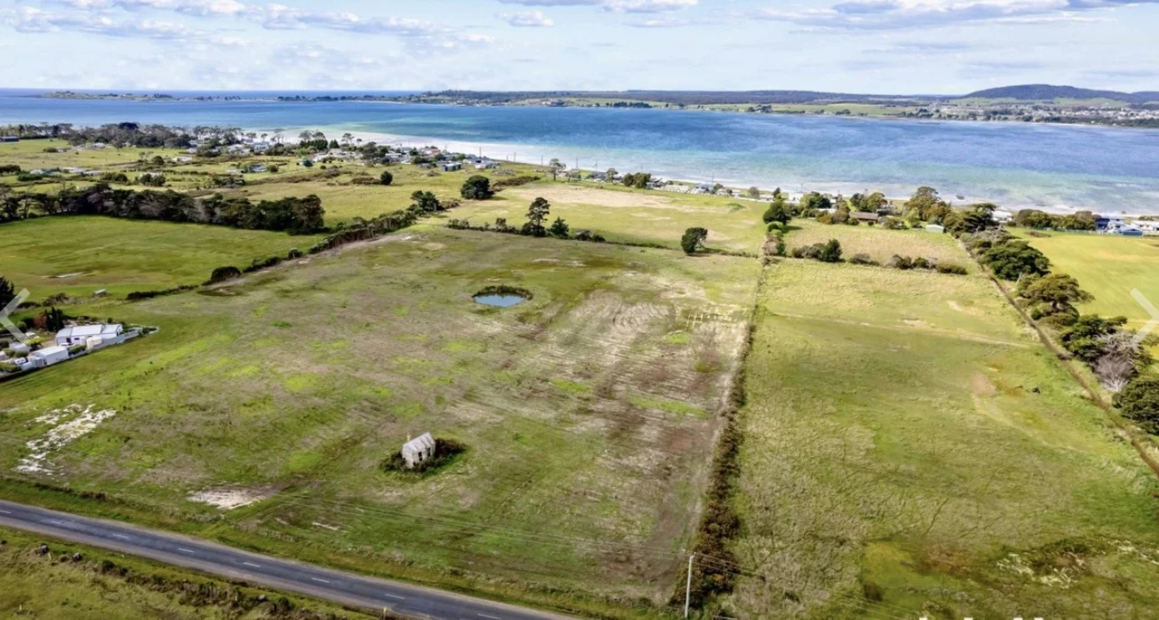 1 Greens Beach Road - Image 3
