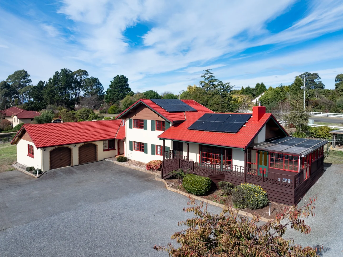 1 Pine Tree Avenue (1/37)