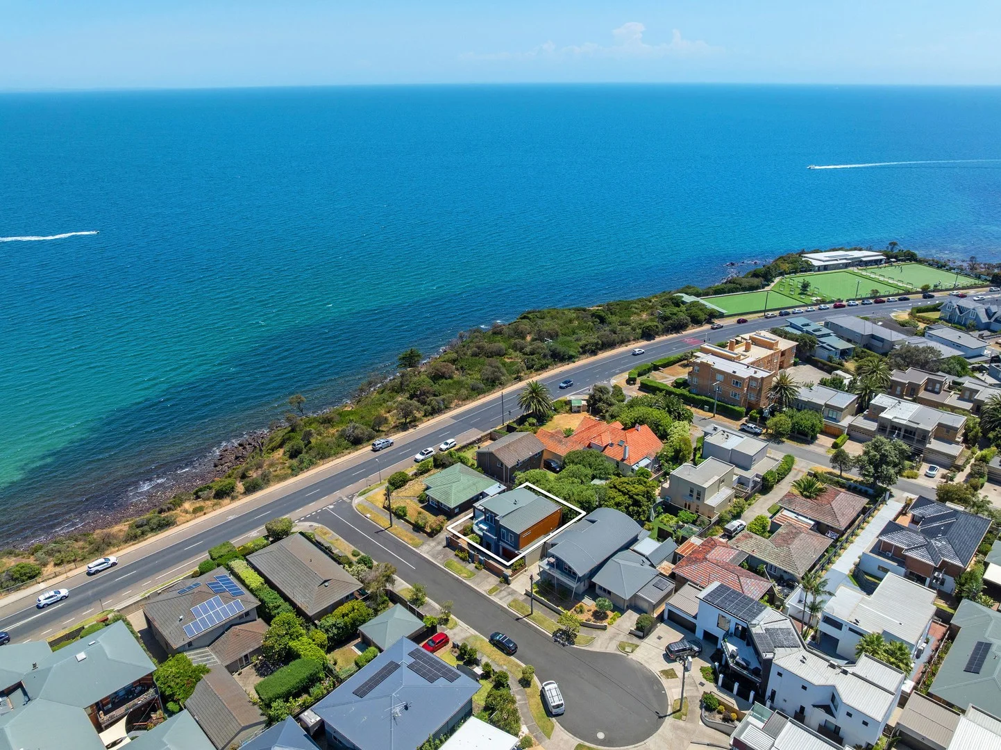 1 Rockcliff Court (1/28)