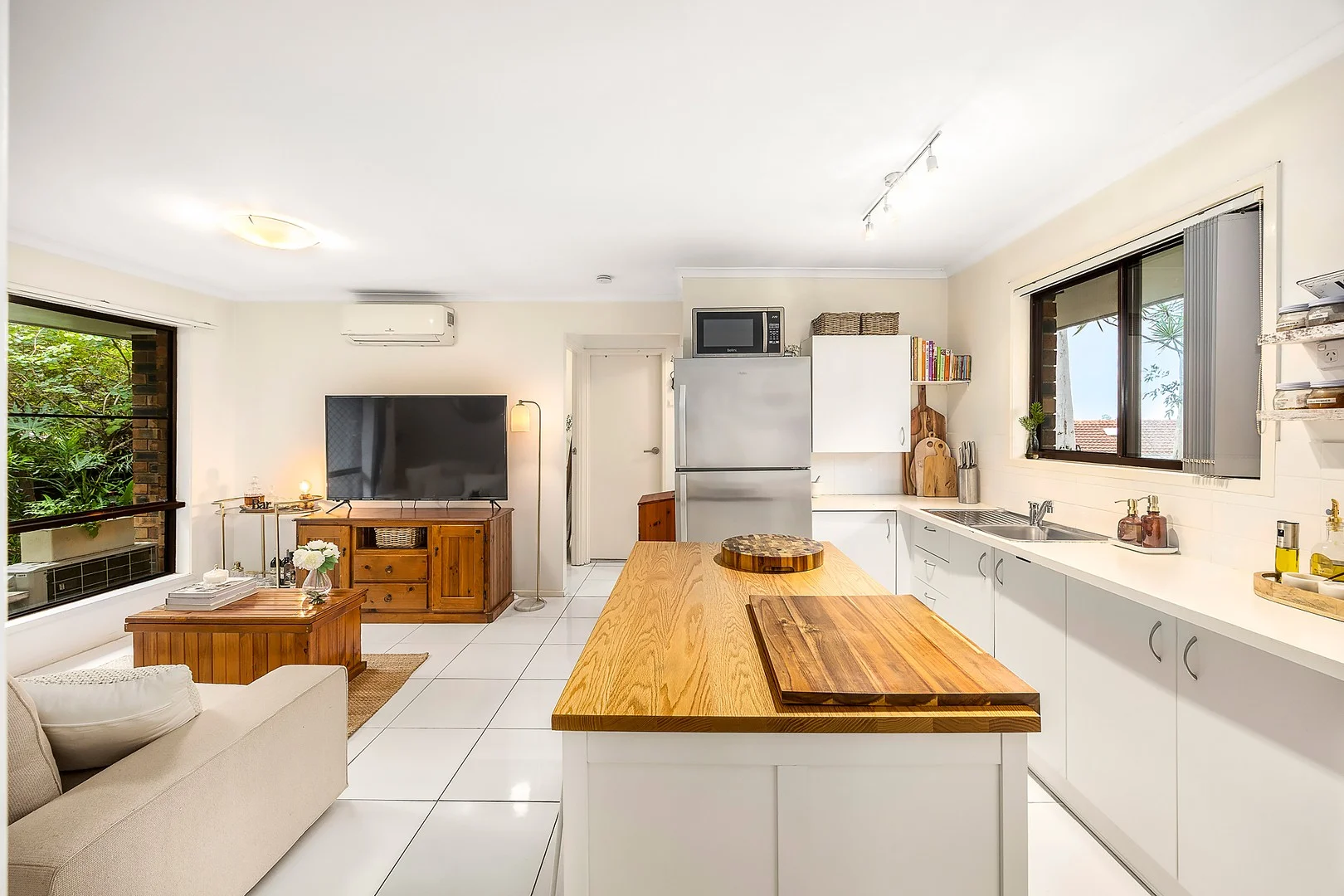 10/17-25 Linning Street (1/14)
