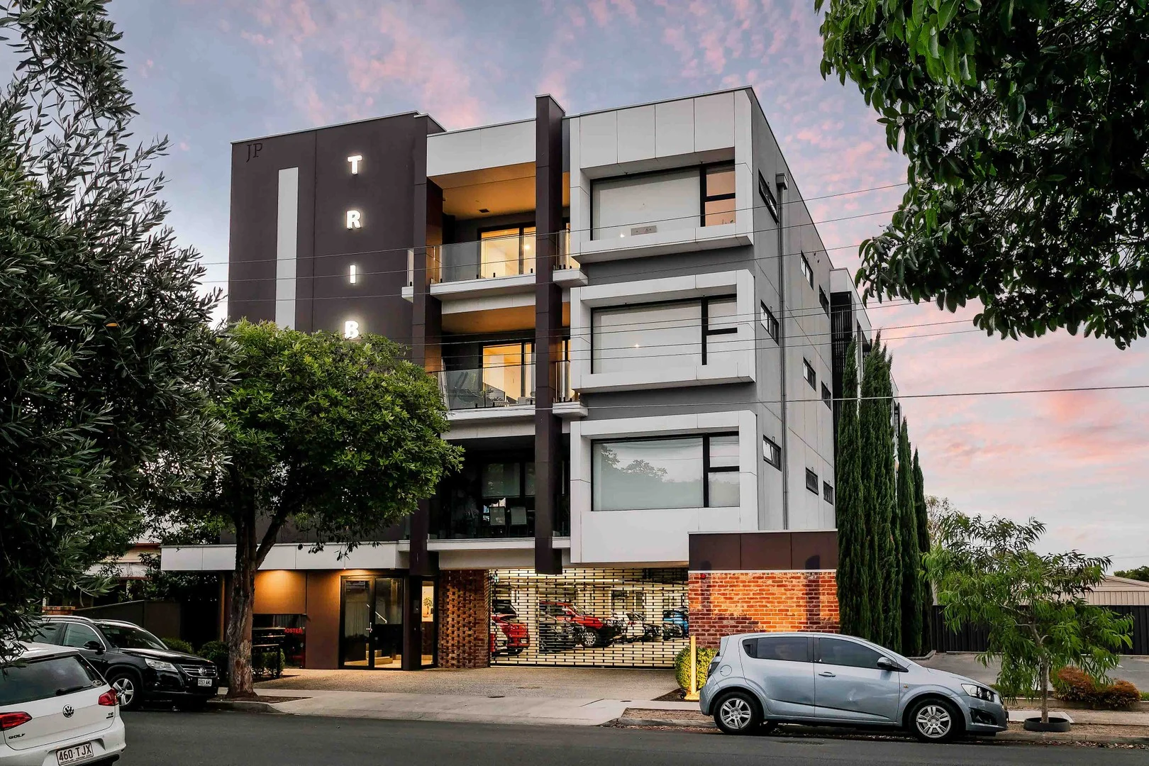 10/2 Rankine Road (1/1)