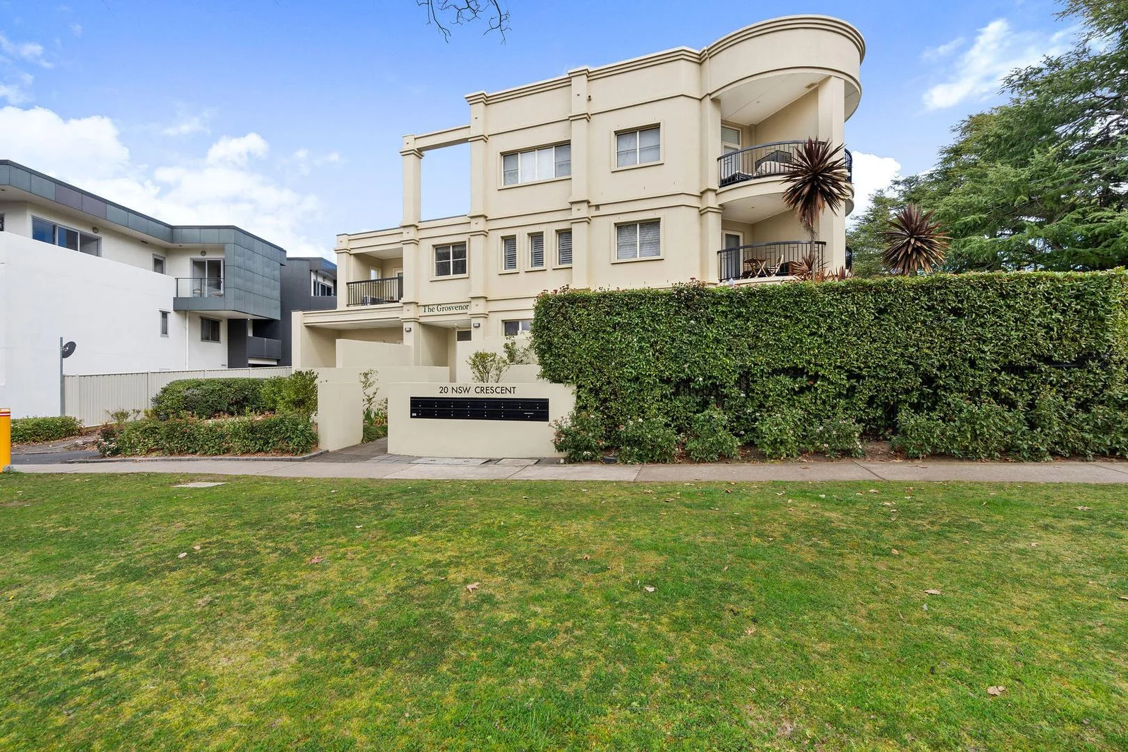 10/20 New South Wales Crescent (1/1)