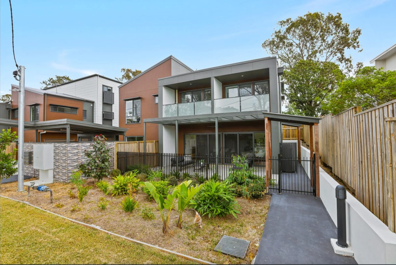 10/3-7 Bartlett Street (1/7)