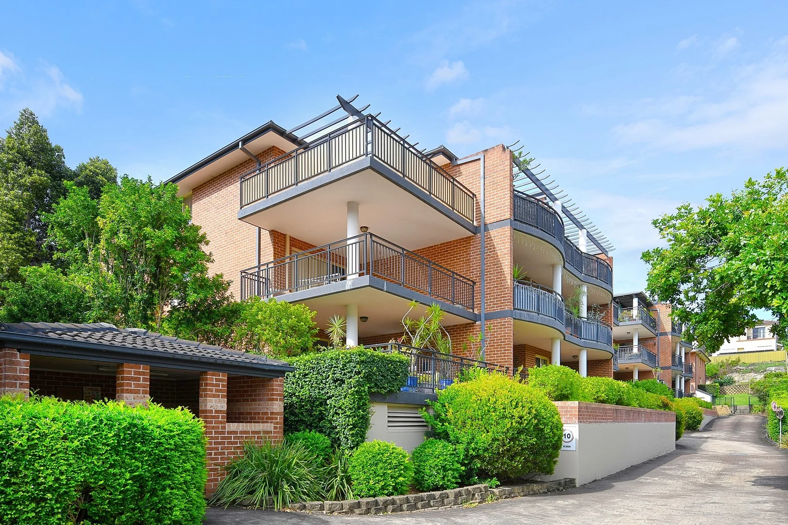 10/32-34 Wolli Creek Road (1/13)