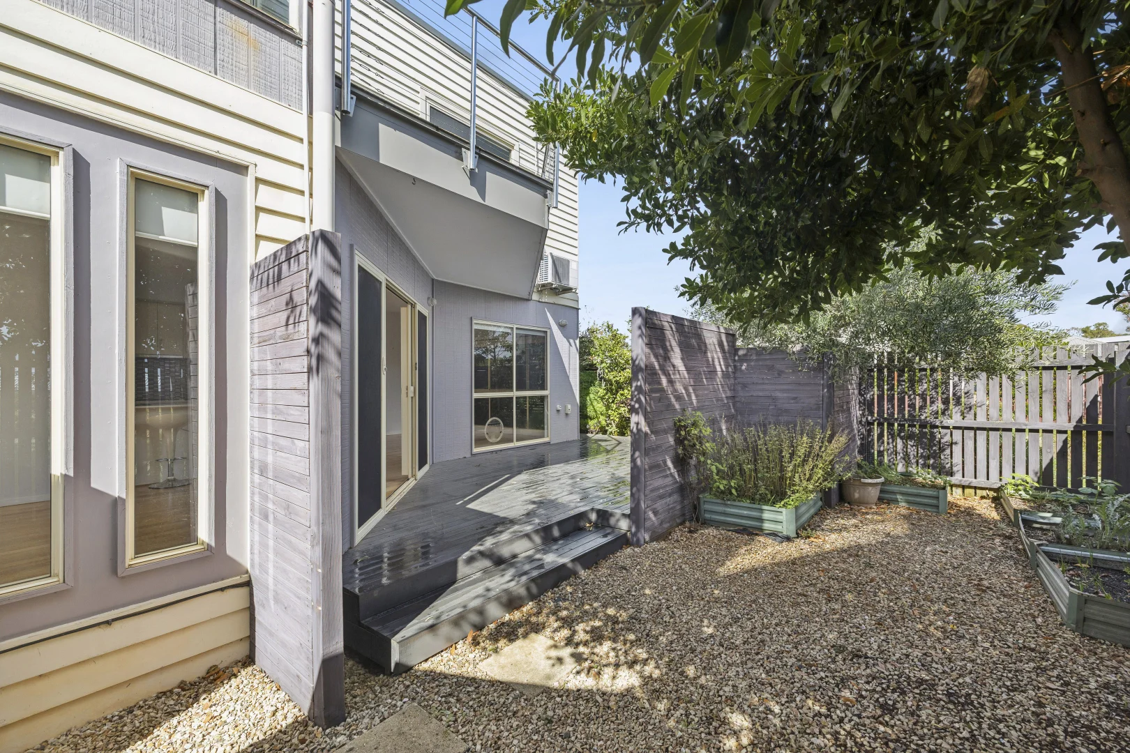 10/34 Smith Street - Image 3