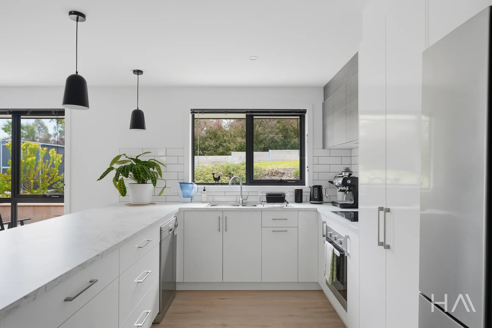 10/86 Cherry Road - Image 2