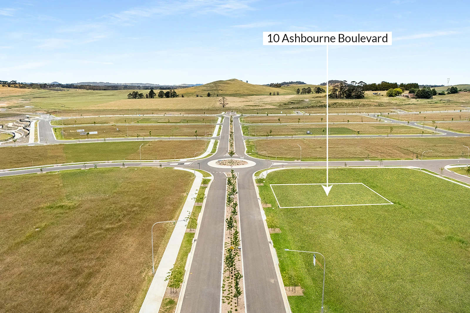 10 Ashbourne Boulevard (1/7)