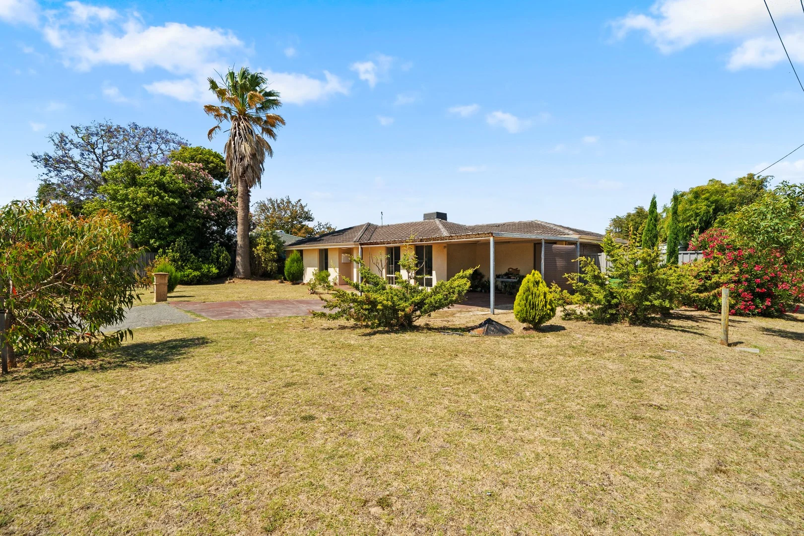 10 Barbrook Way (1/1)