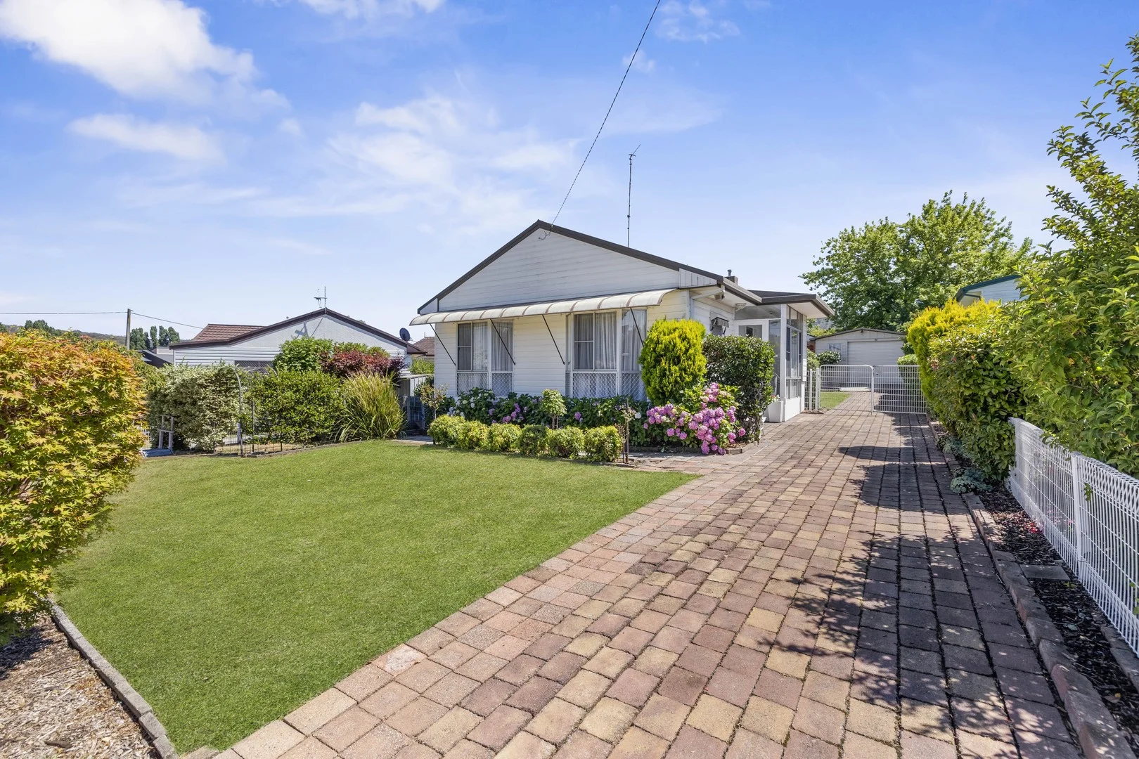 10 Caroline Avenue (1/22)