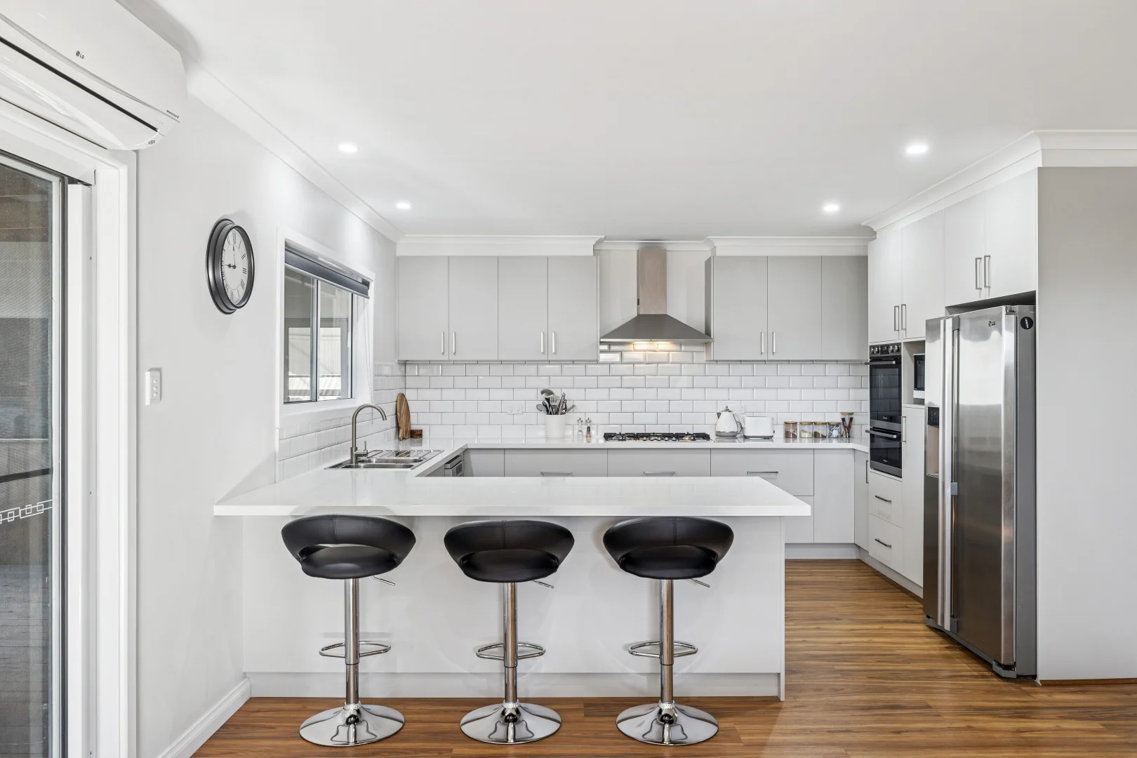 10 Clowes Street - Image 4