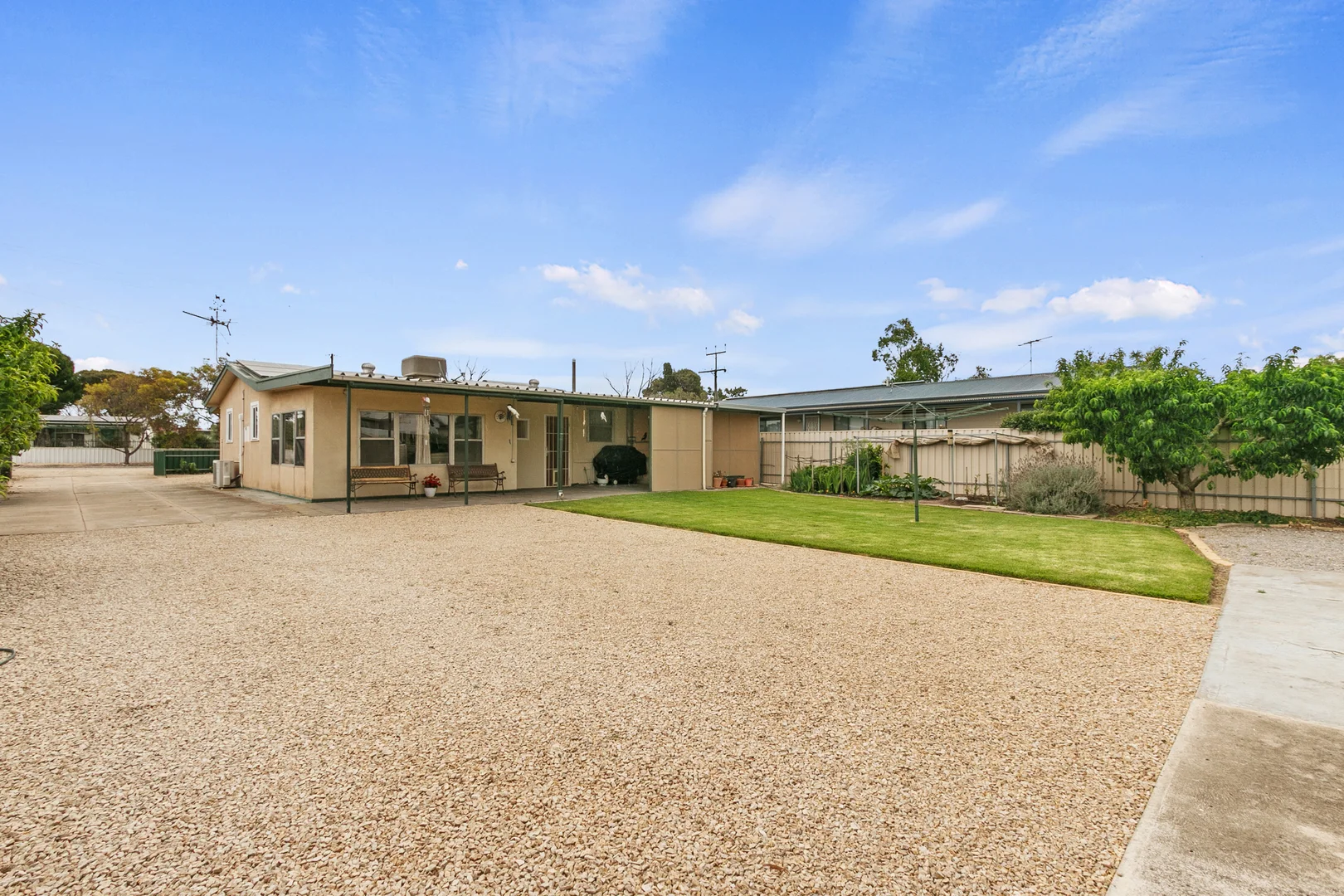 10 Cooper Street - Image 2