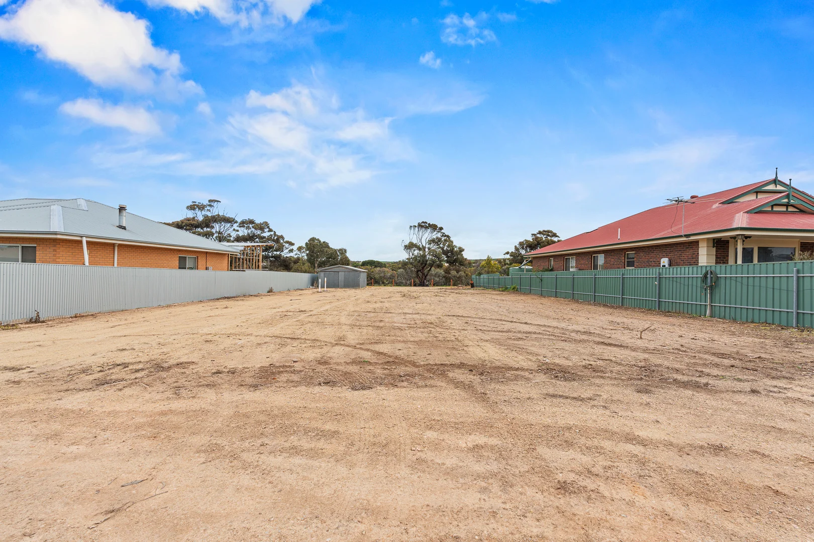 10 Diagonal Road - Image 4