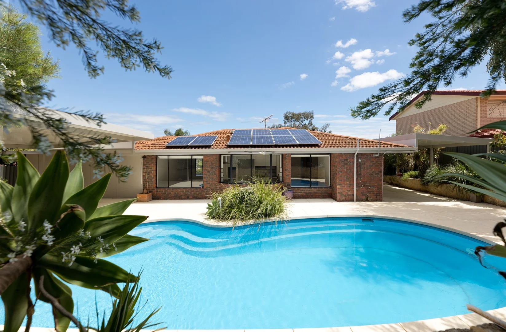 10 Foxon Road (1/37)