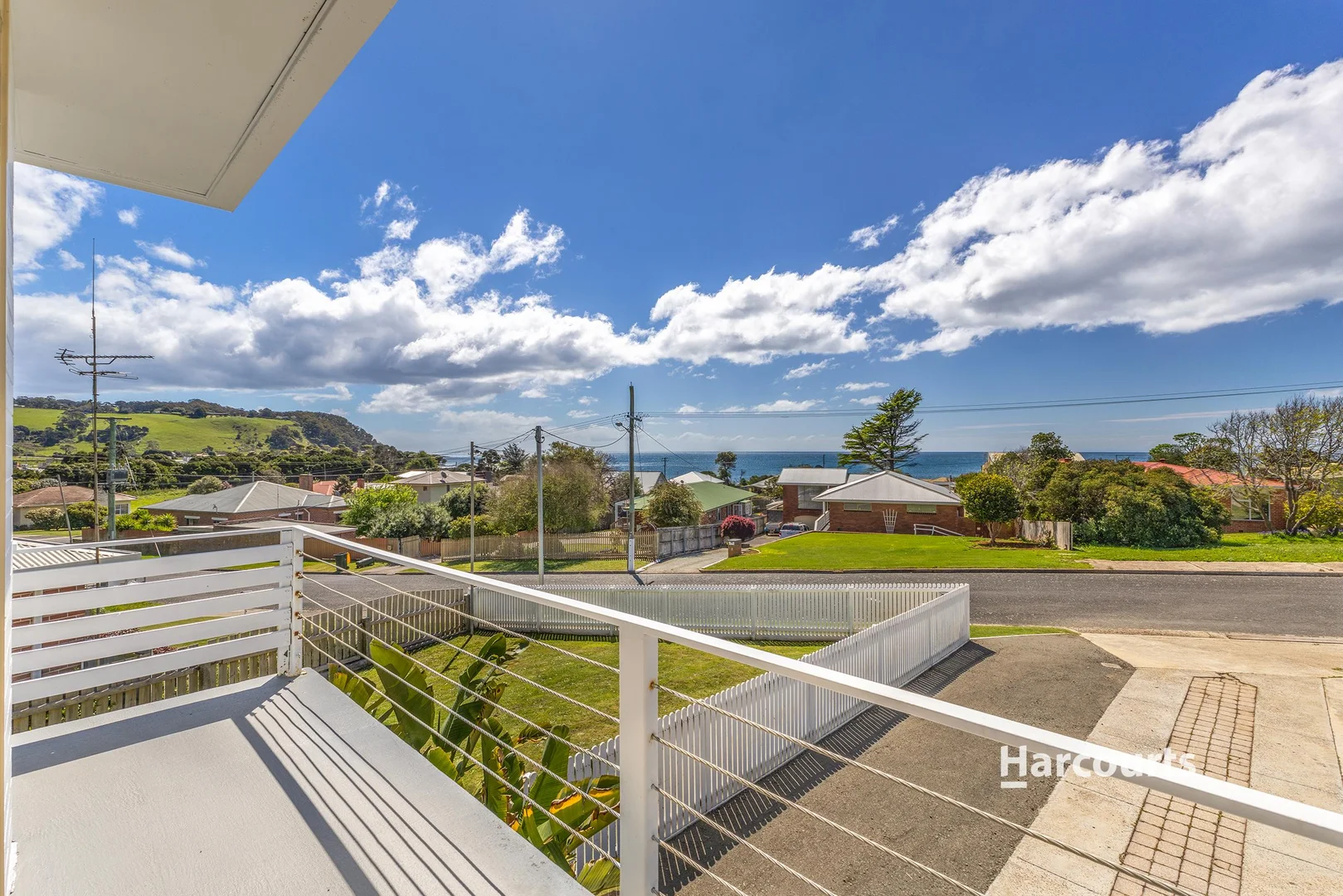 10 Glenburn Crescent - Image 2