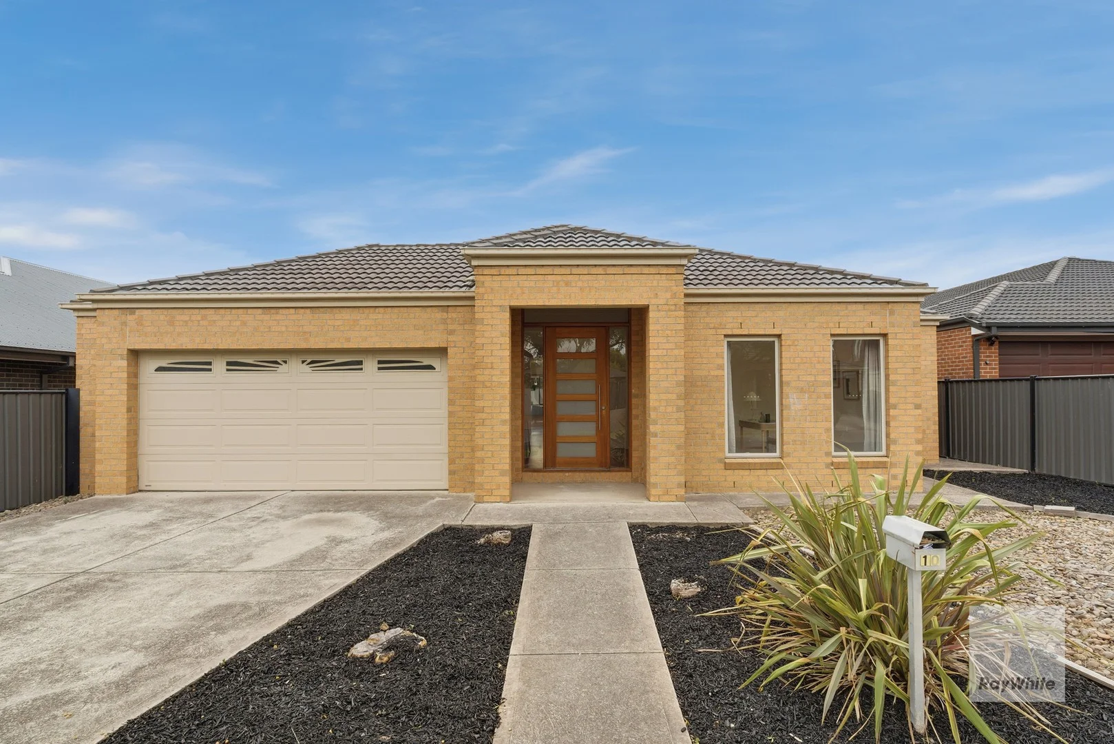 10 Inverness Avenue (1/25)