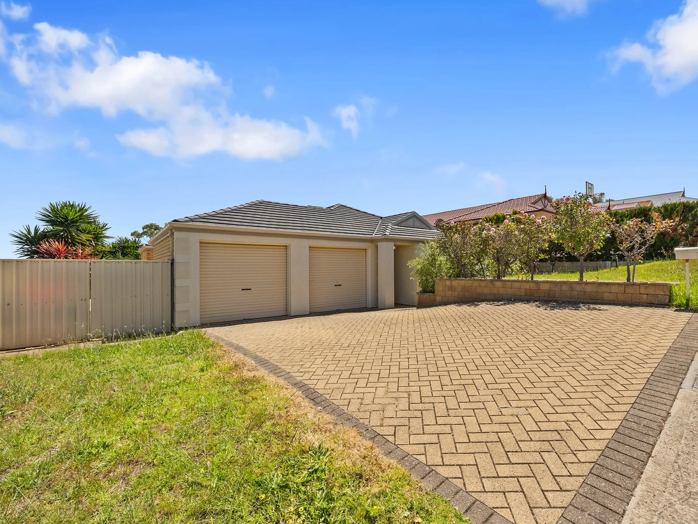 10 Mornington Place (1/20)