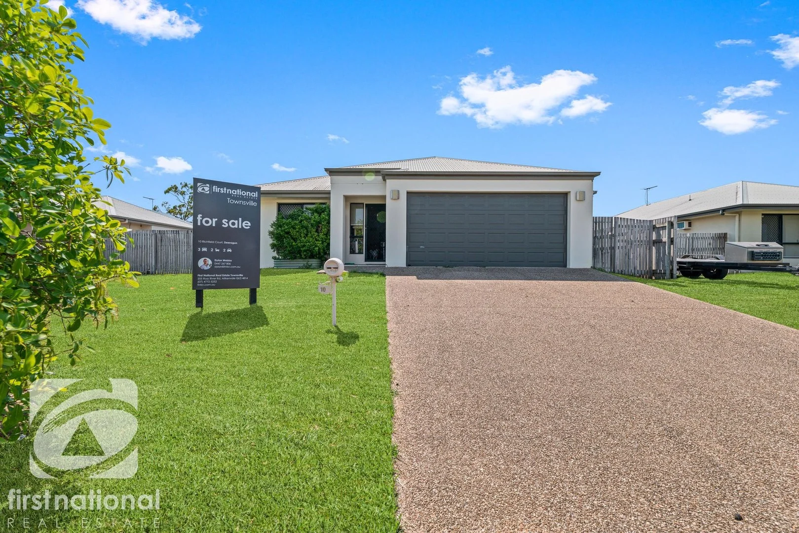 10 Richfield Court (1/16)