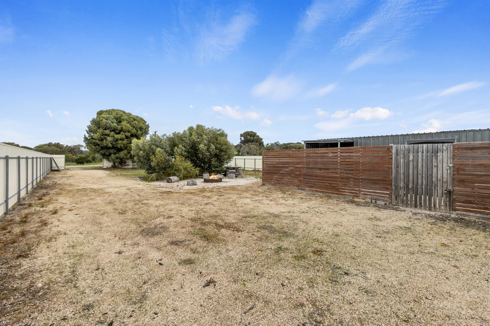 10 Second Street - Image 4