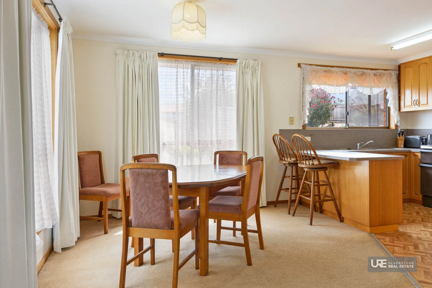 10 Sunset Lane - Image 3