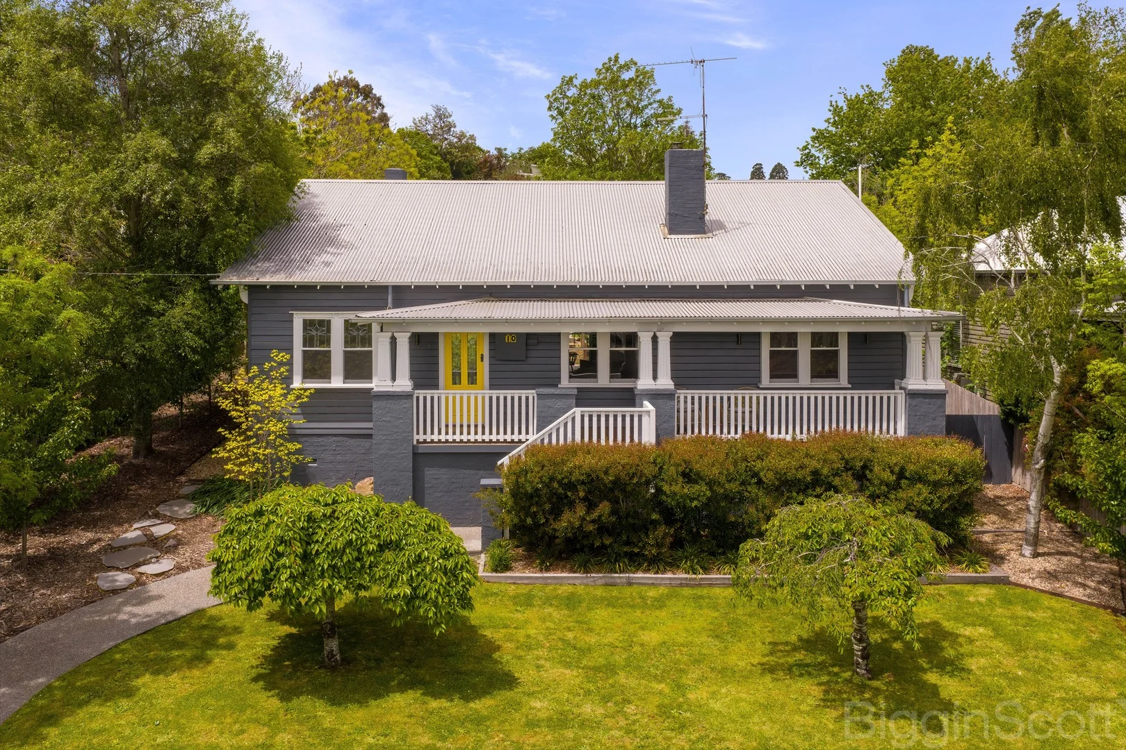 10 Vincent Street North